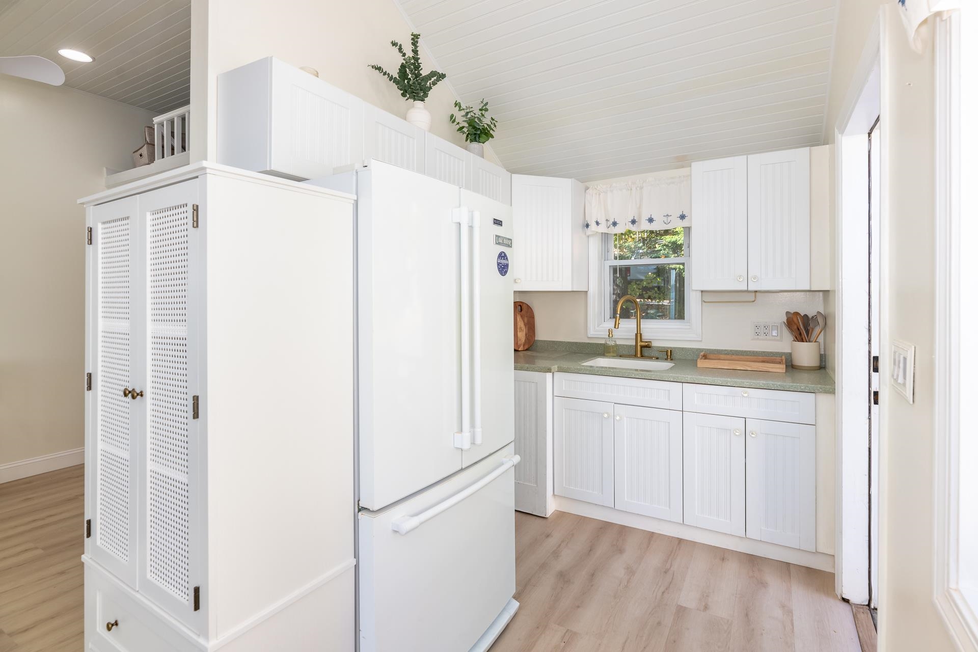109 Dockham Shore Road Unit: 1