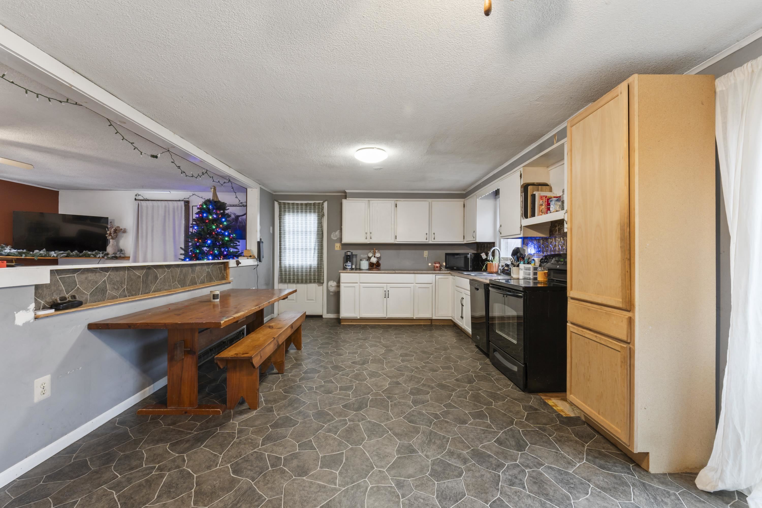 80 Mountain Road