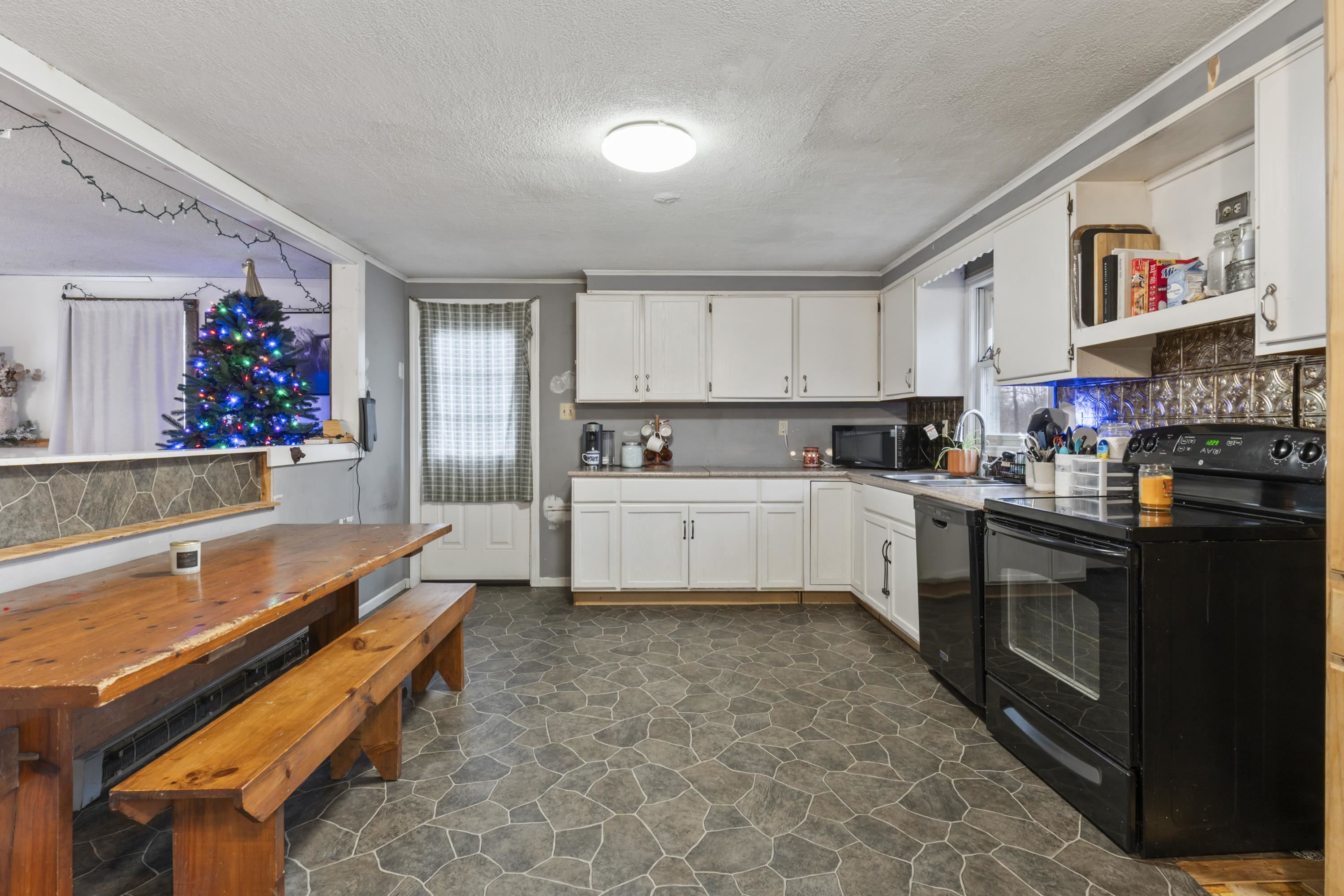 80 Mountain Road