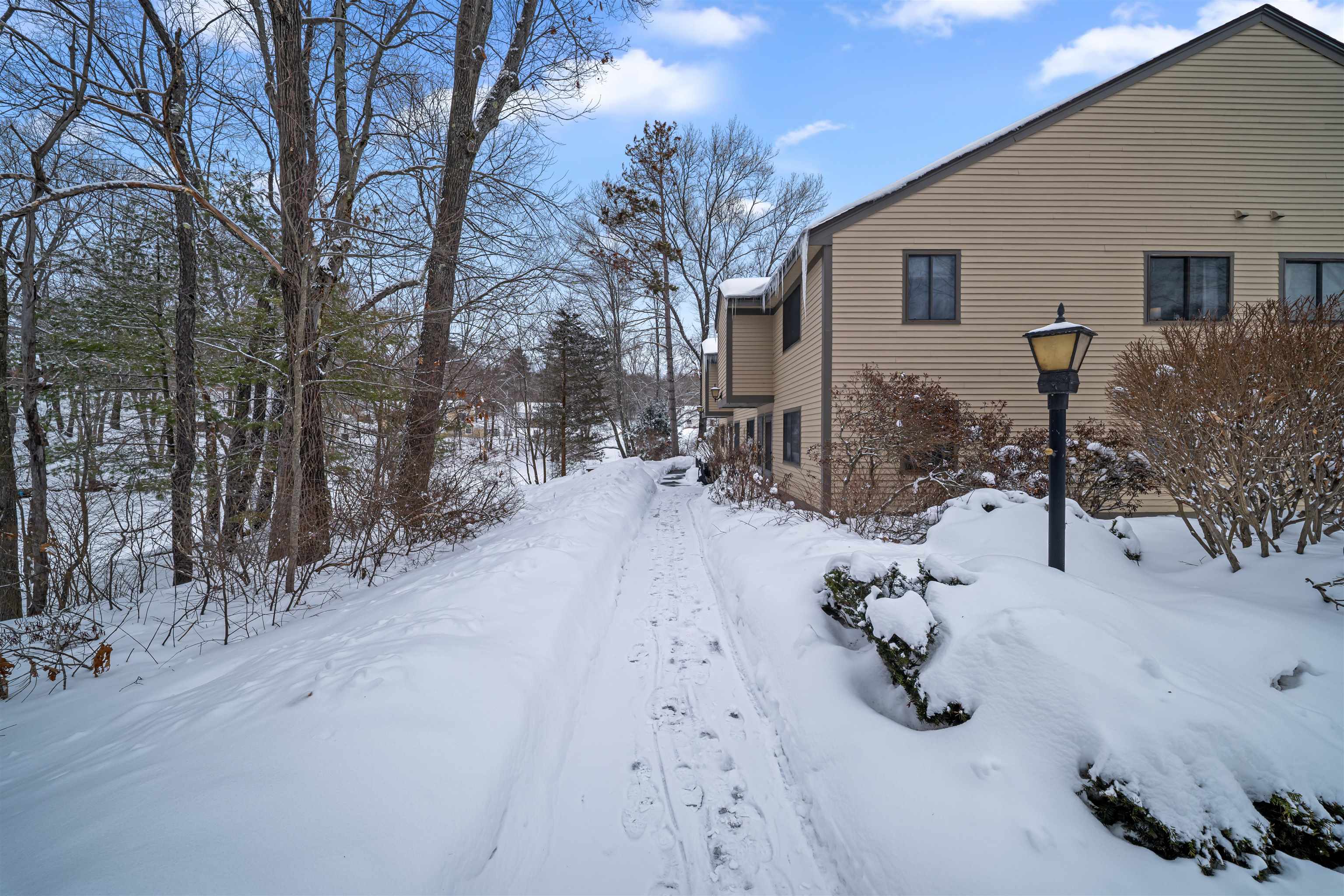9 Swiftwater Drive Unit: 8