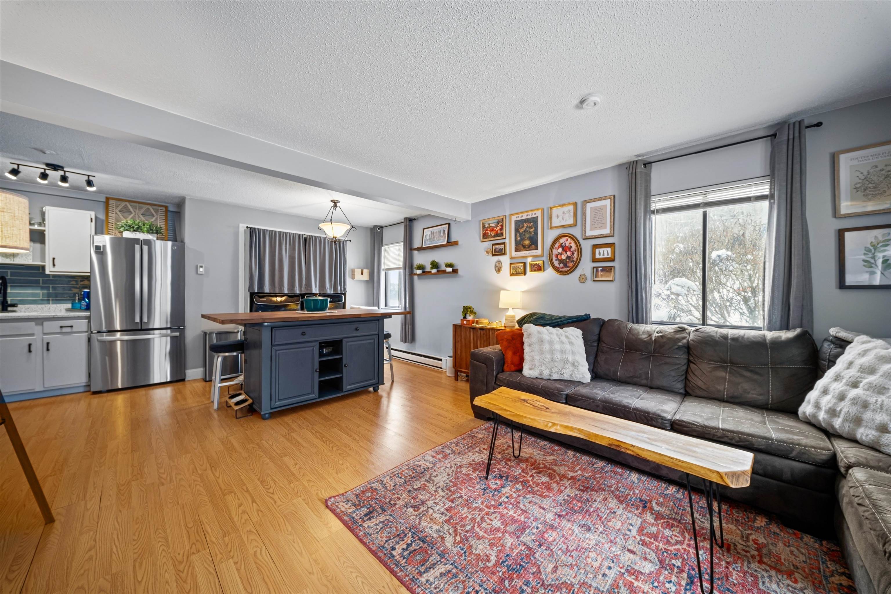 9 Swiftwater Drive Unit: 8