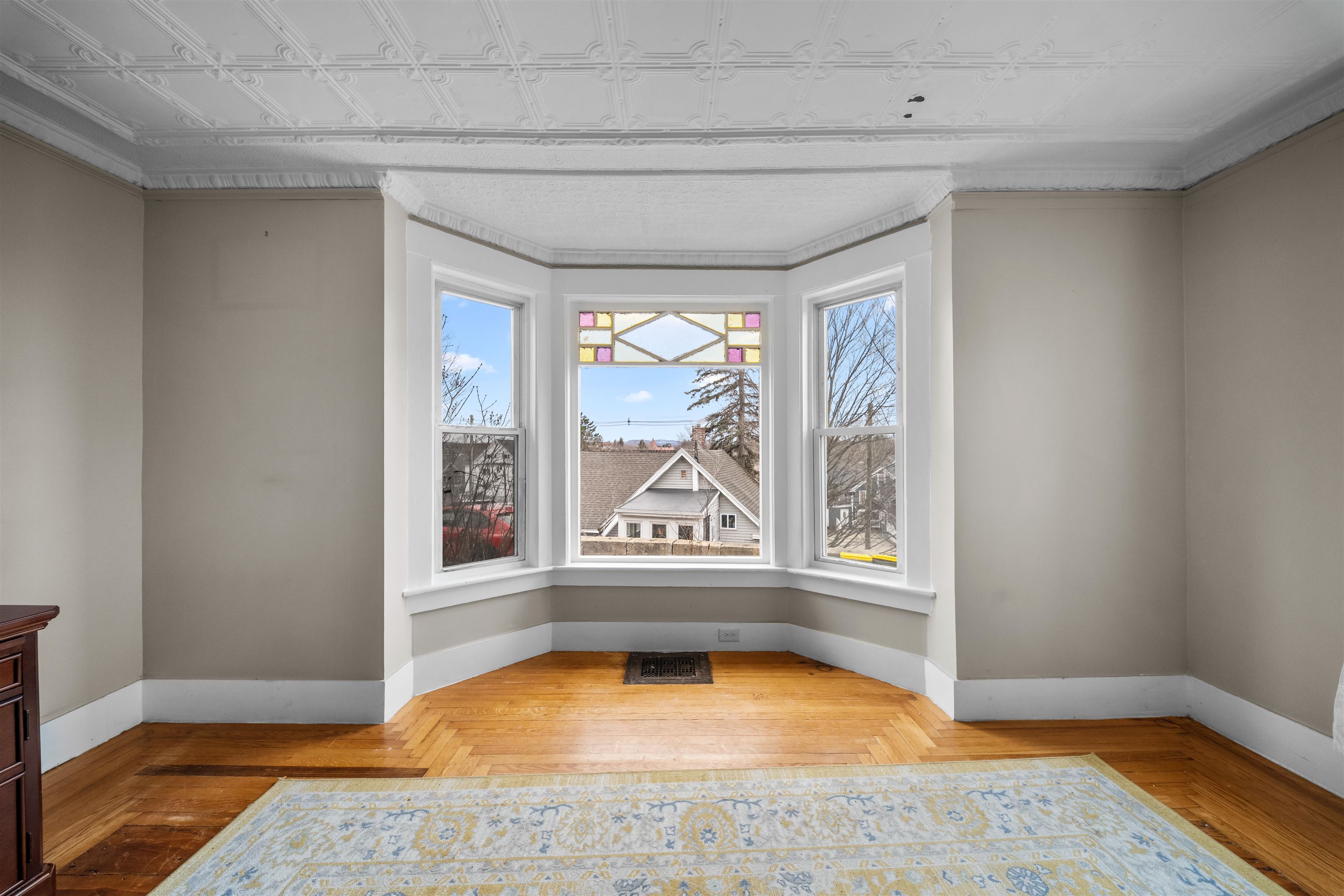 7 Elliott Street