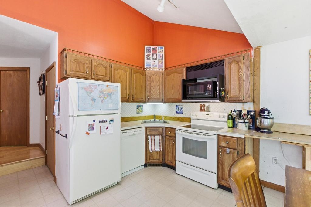 12 Poplar Drive
