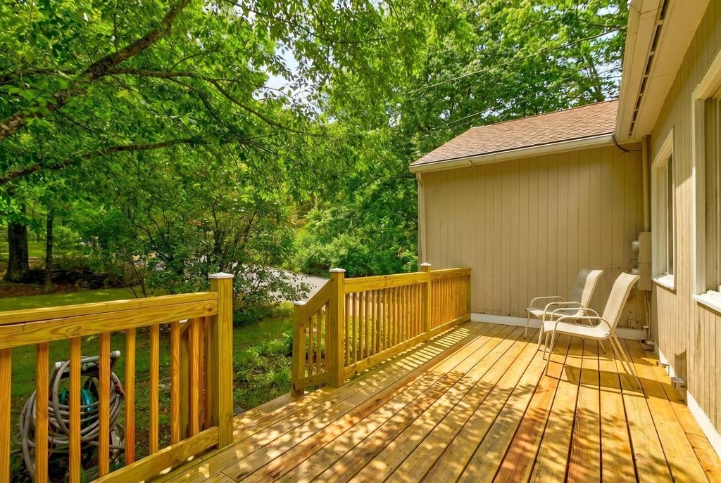 12 Poplar Drive