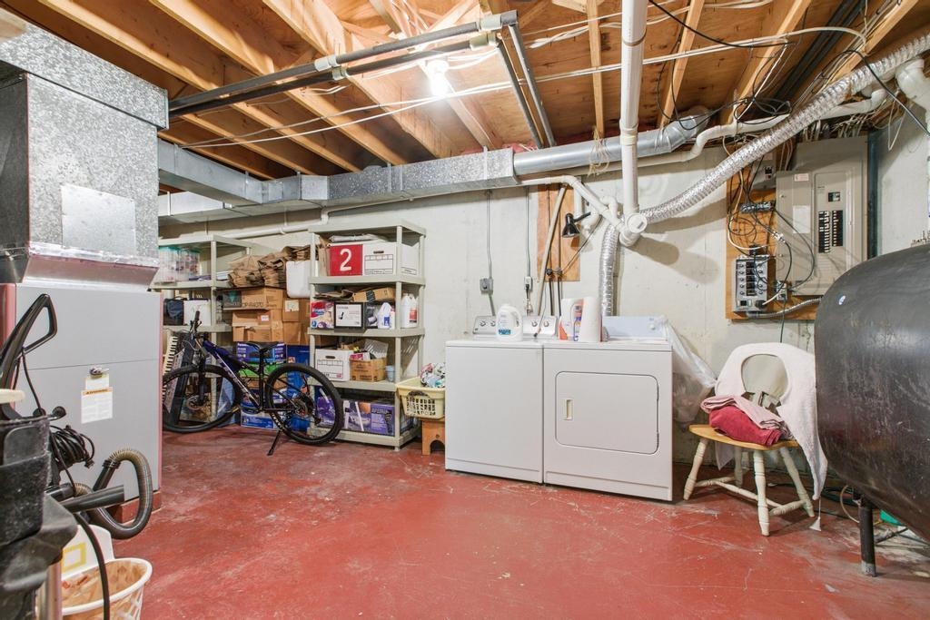 12 Poplar Drive