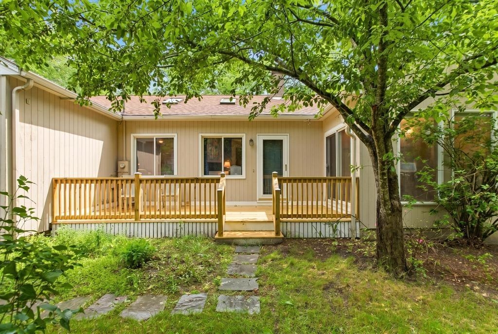 12 Poplar Drive