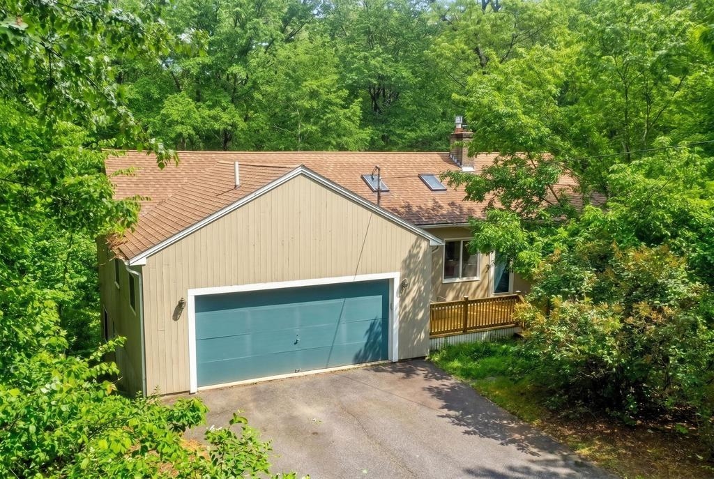 12 Poplar Drive