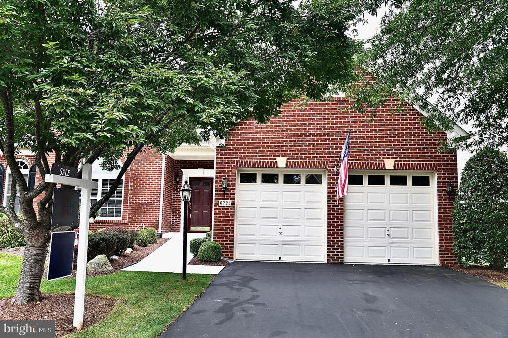 6721 HOLLY FARM LANE