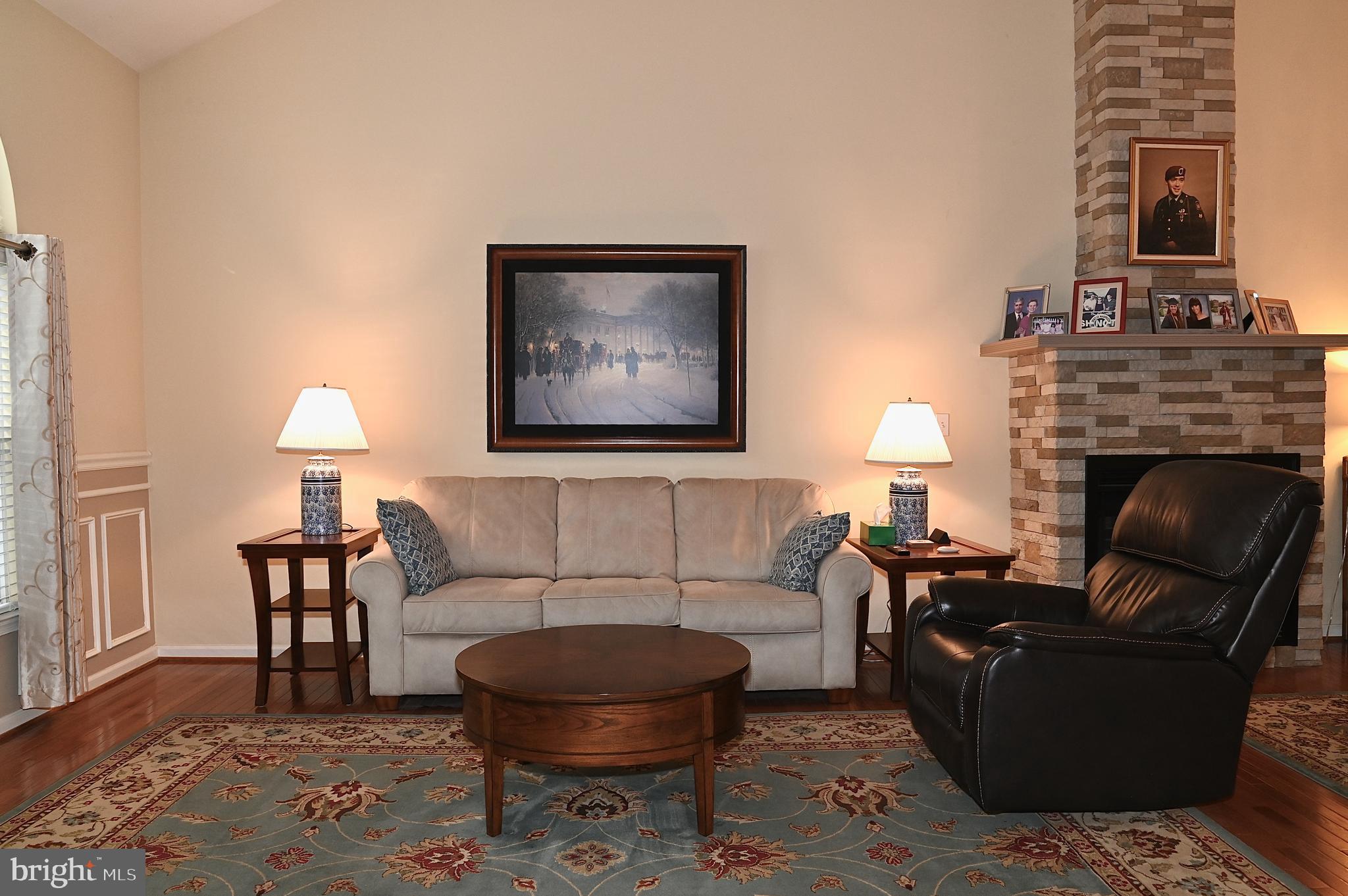 6721 HOLLY FARM LANE