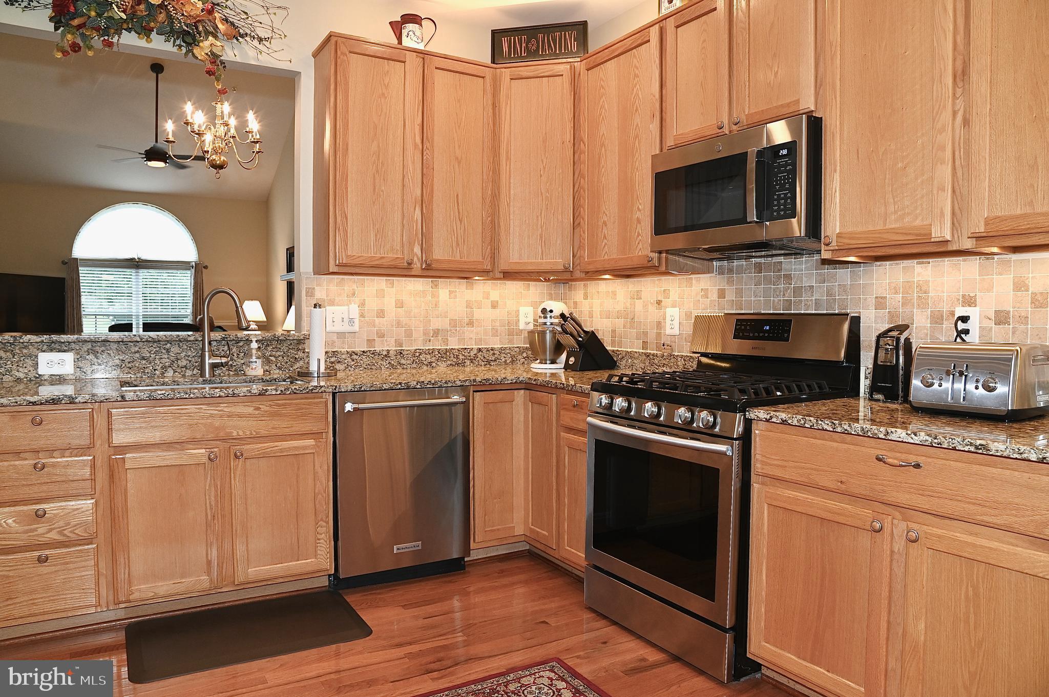 6721 HOLLY FARM LANE