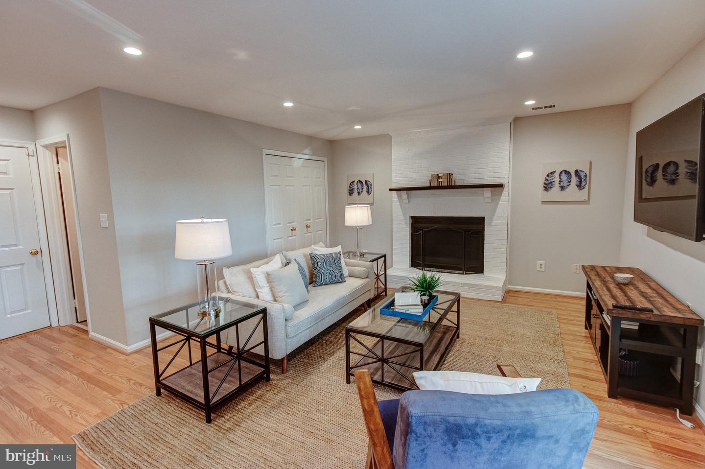 2619 John Milton Dr