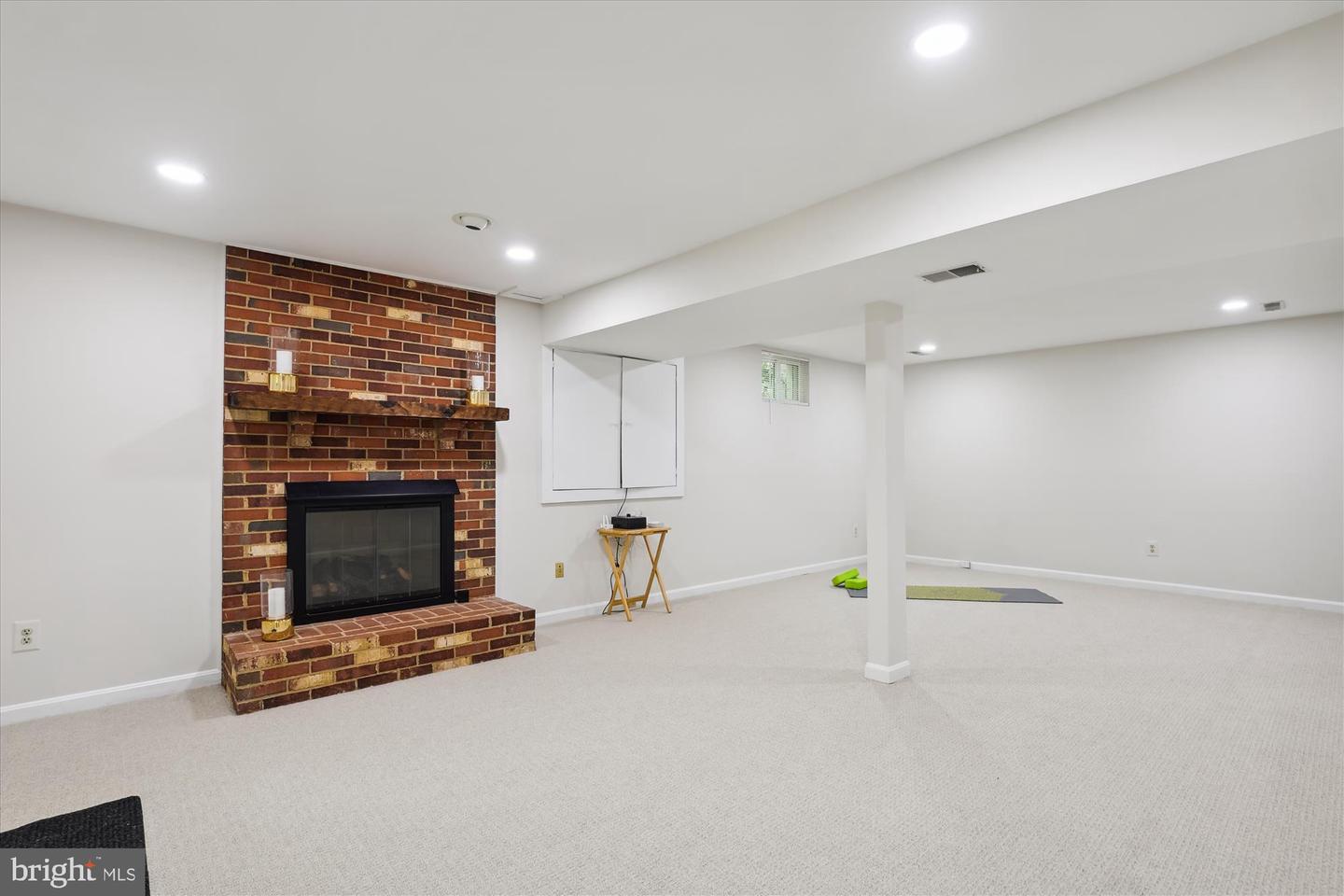 2726 Valestra Cir