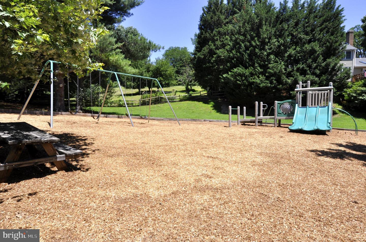 2726 Valestra Cir