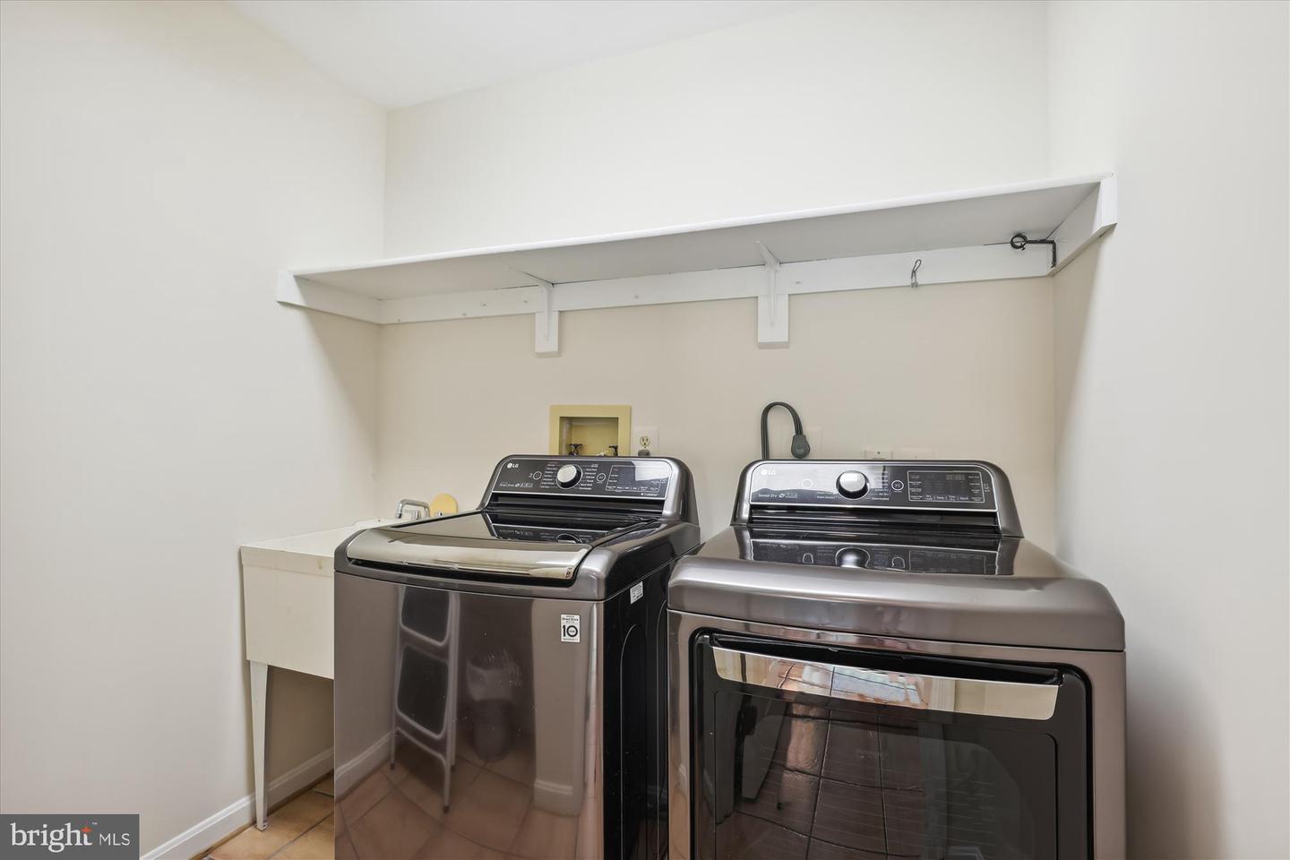 2726 Valestra Cir