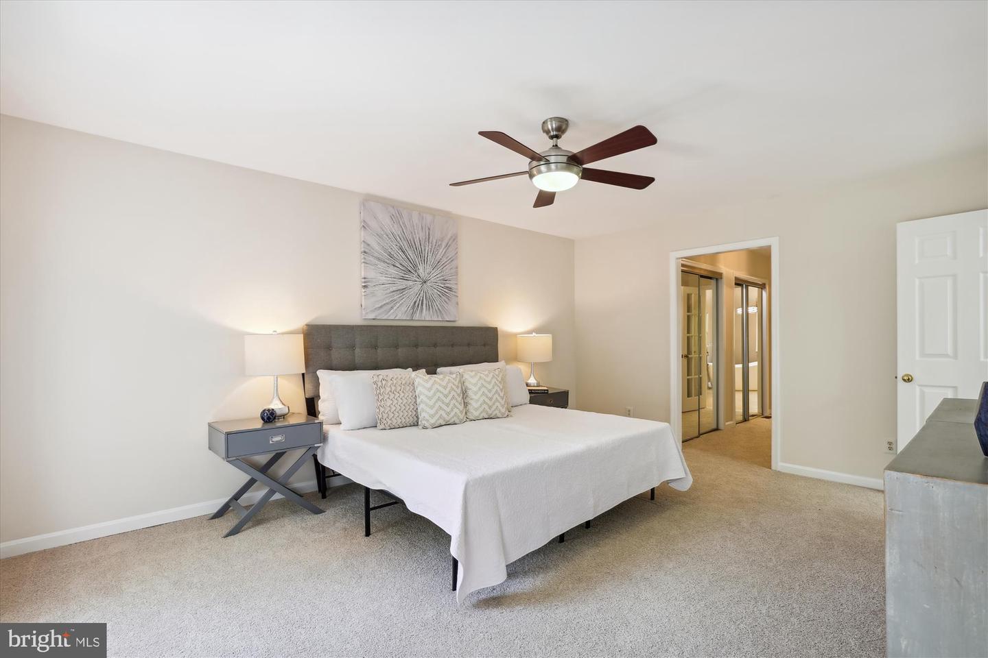 2726 Valestra Cir