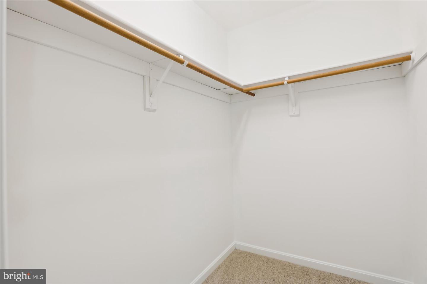 2726 Valestra Cir