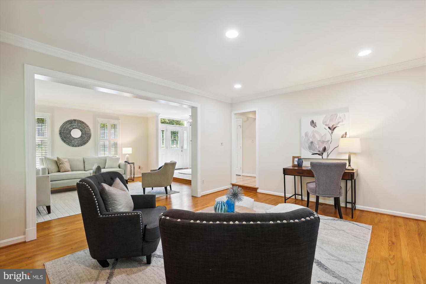 2726 Valestra Cir