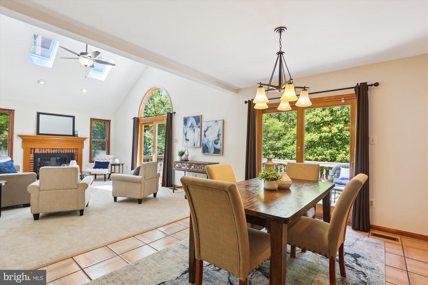 2726 Valestra Cir