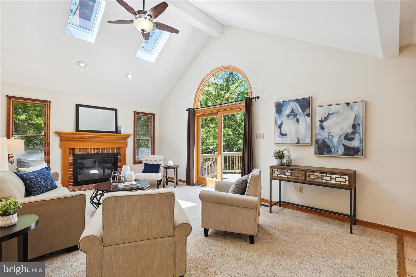 2726 Valestra Cir