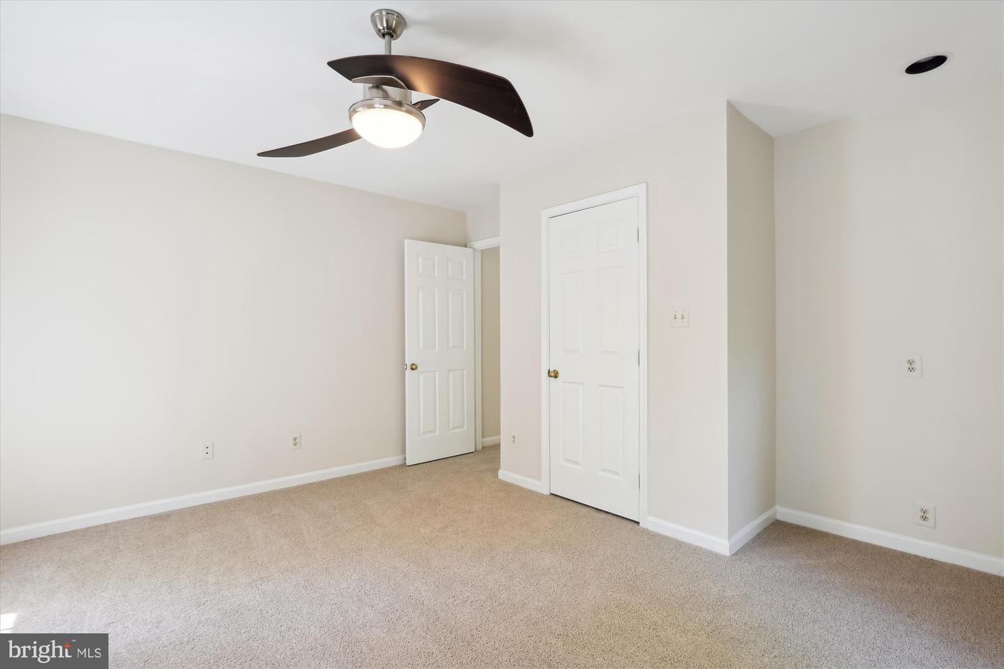 2726 Valestra Cir
