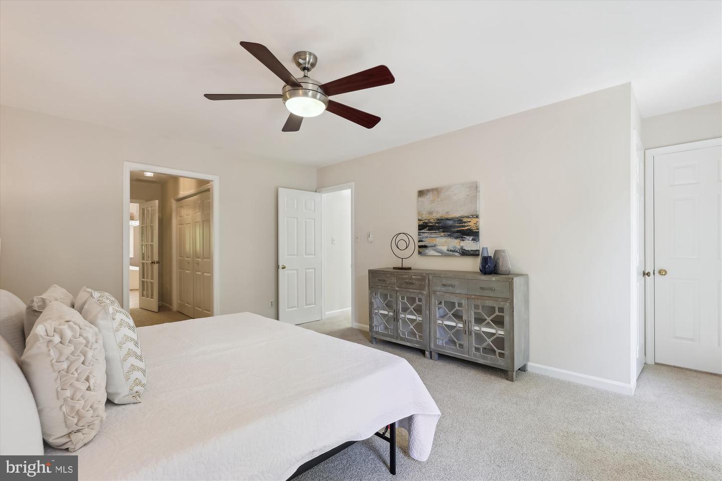 2726 Valestra Cir