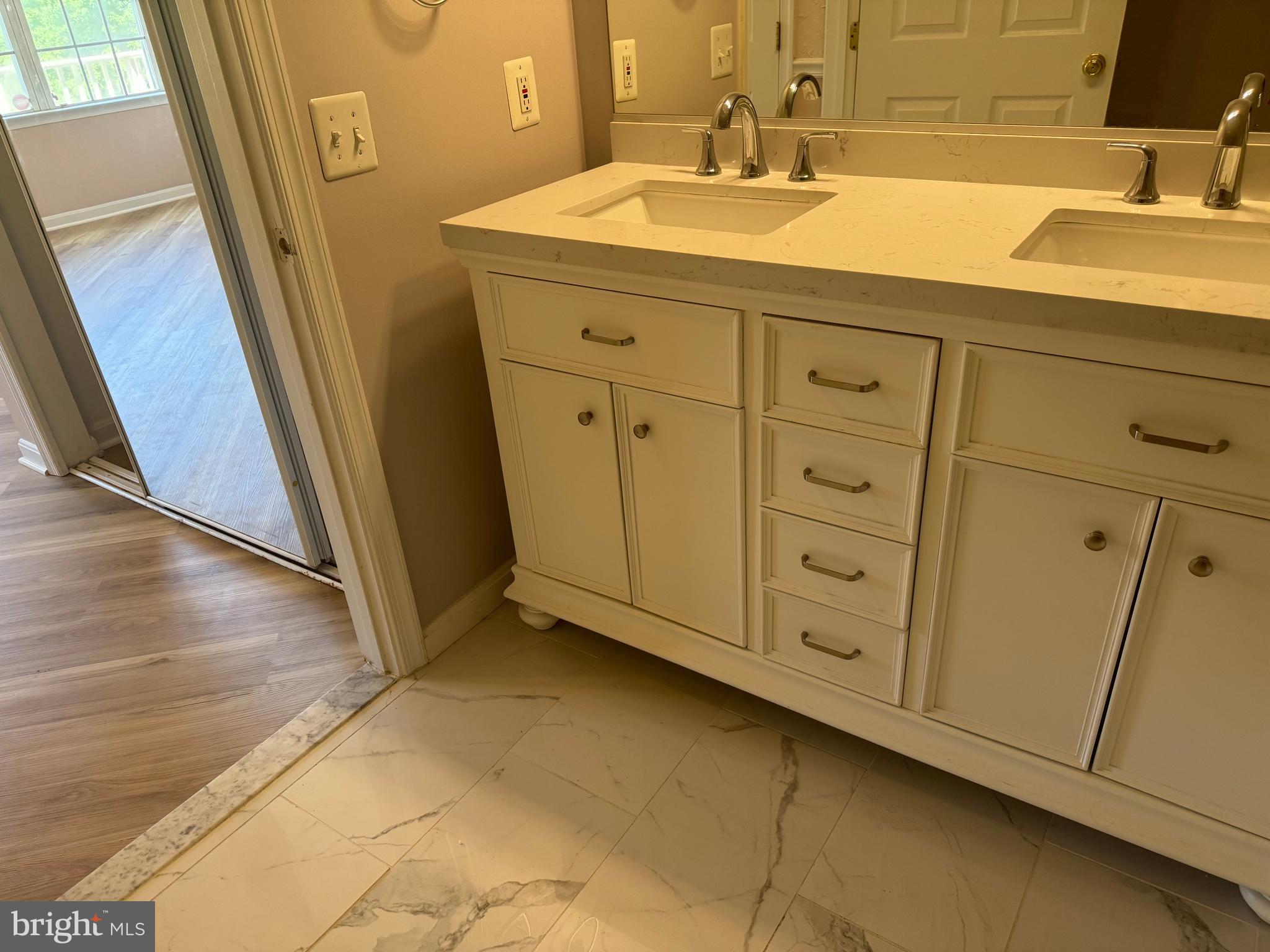 4363 WILSON VALLEY DR #401