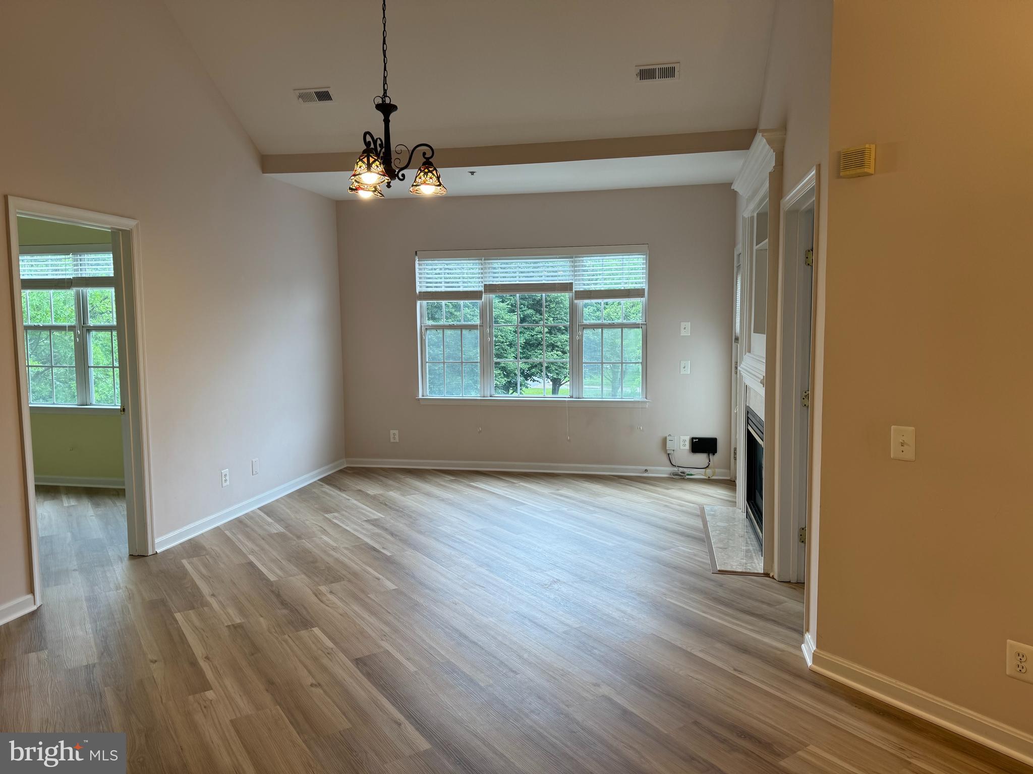 4363 WILSON VALLEY DR #401