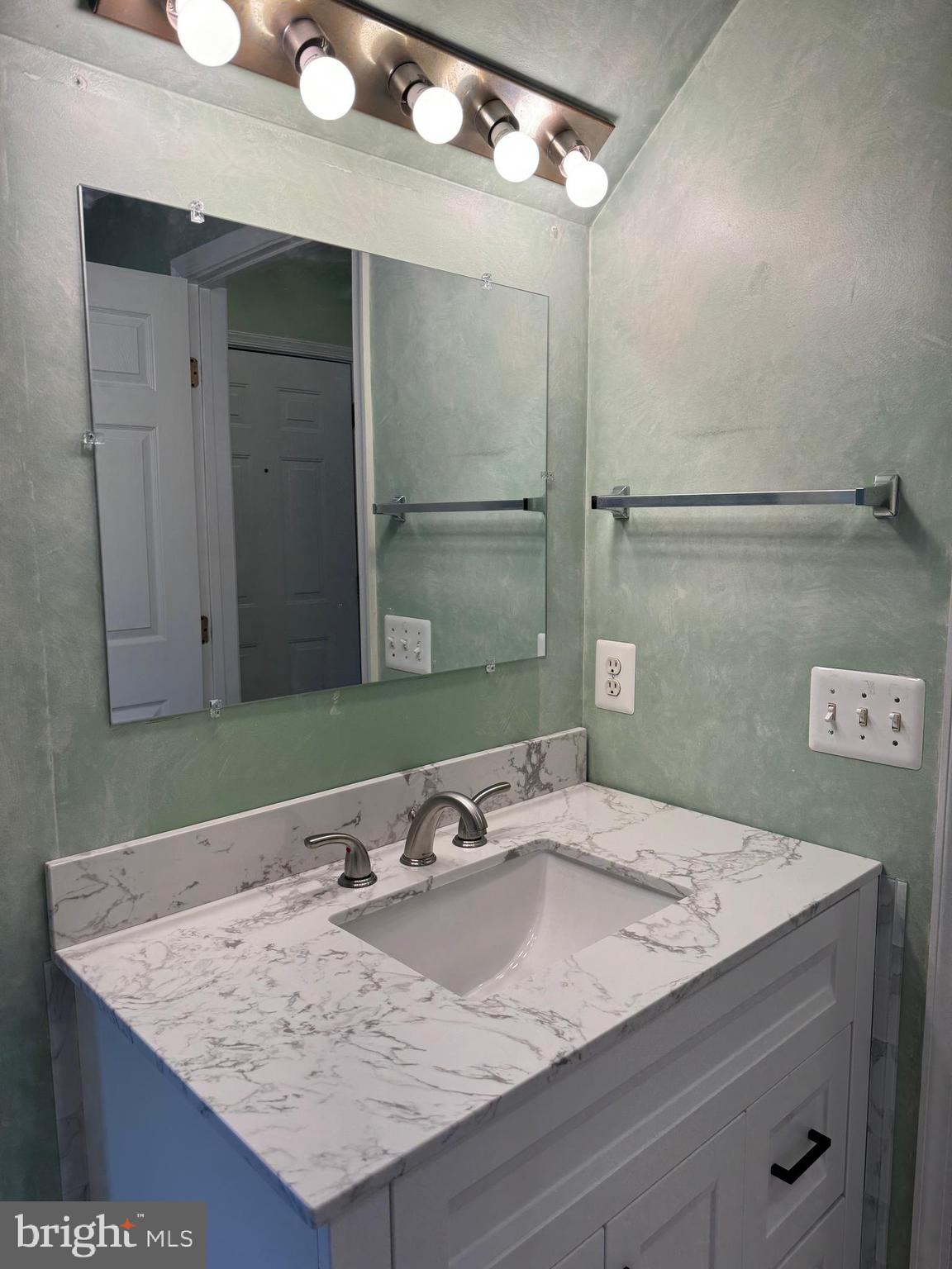 4363 WILSON VALLEY DR #401