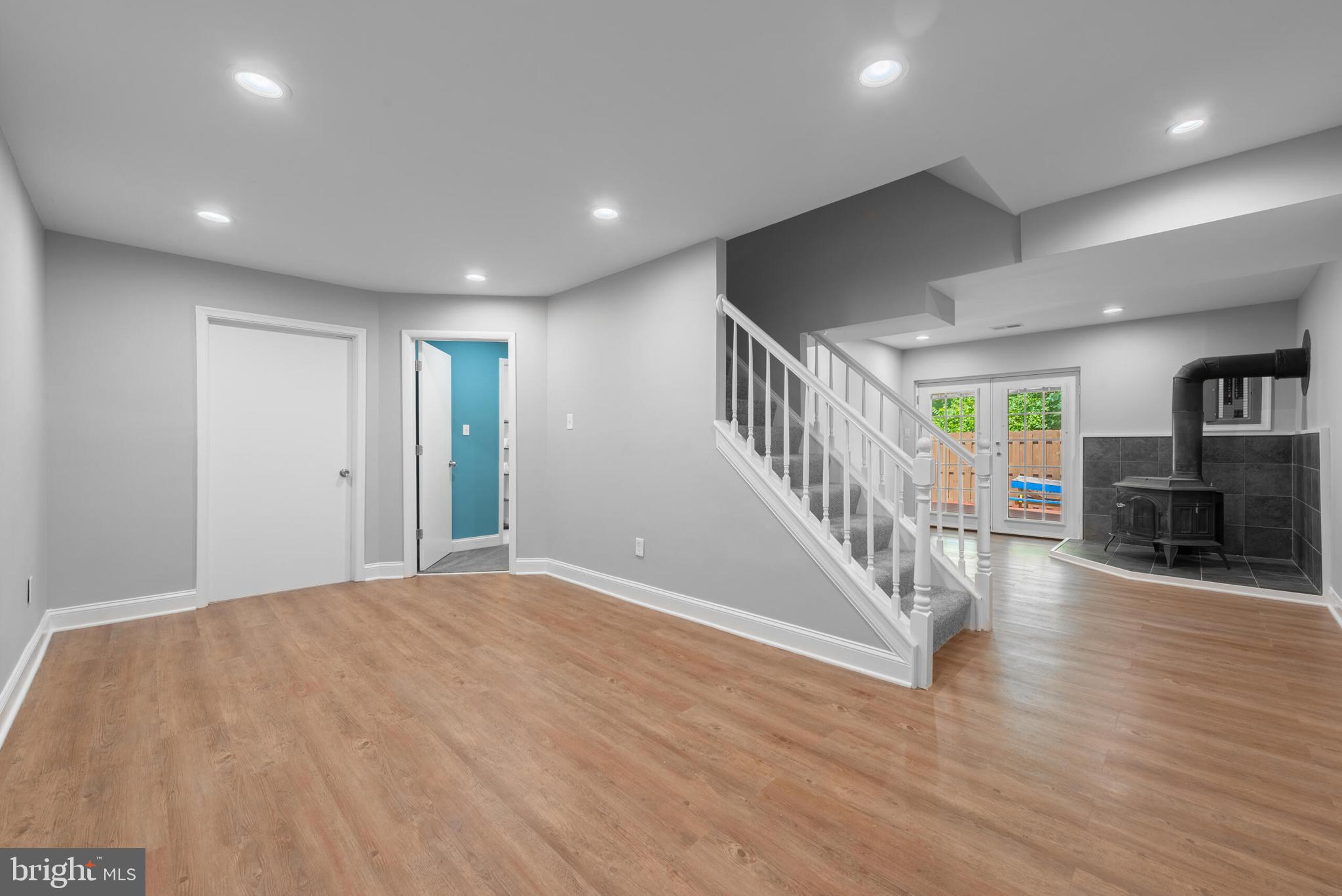 9807 Pebble Weigh Ct