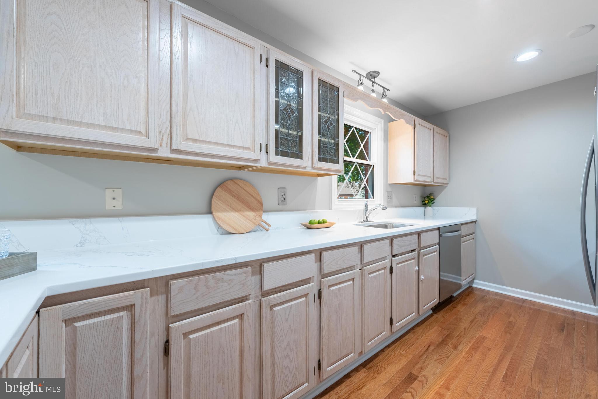 9807 Pebble Weigh Ct