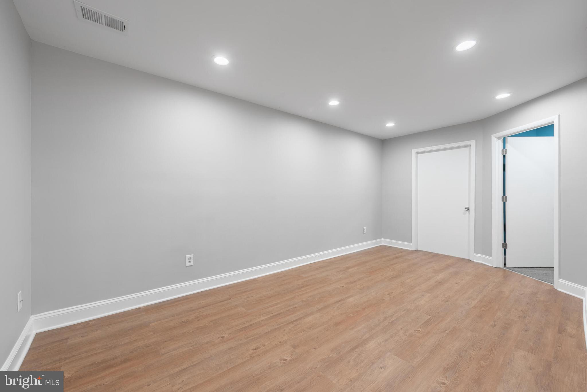 9807 Pebble Weigh Ct