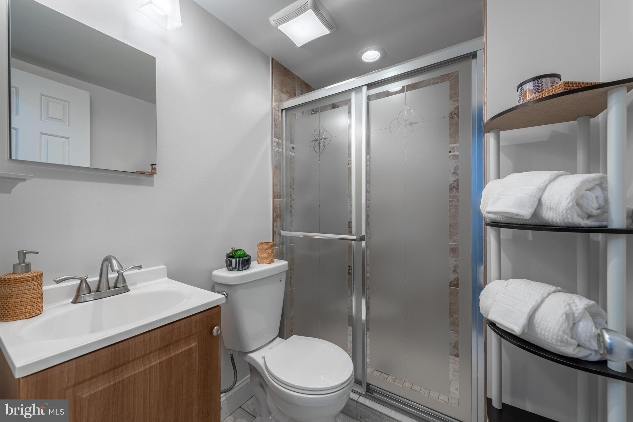 9807 Pebble Weigh Ct