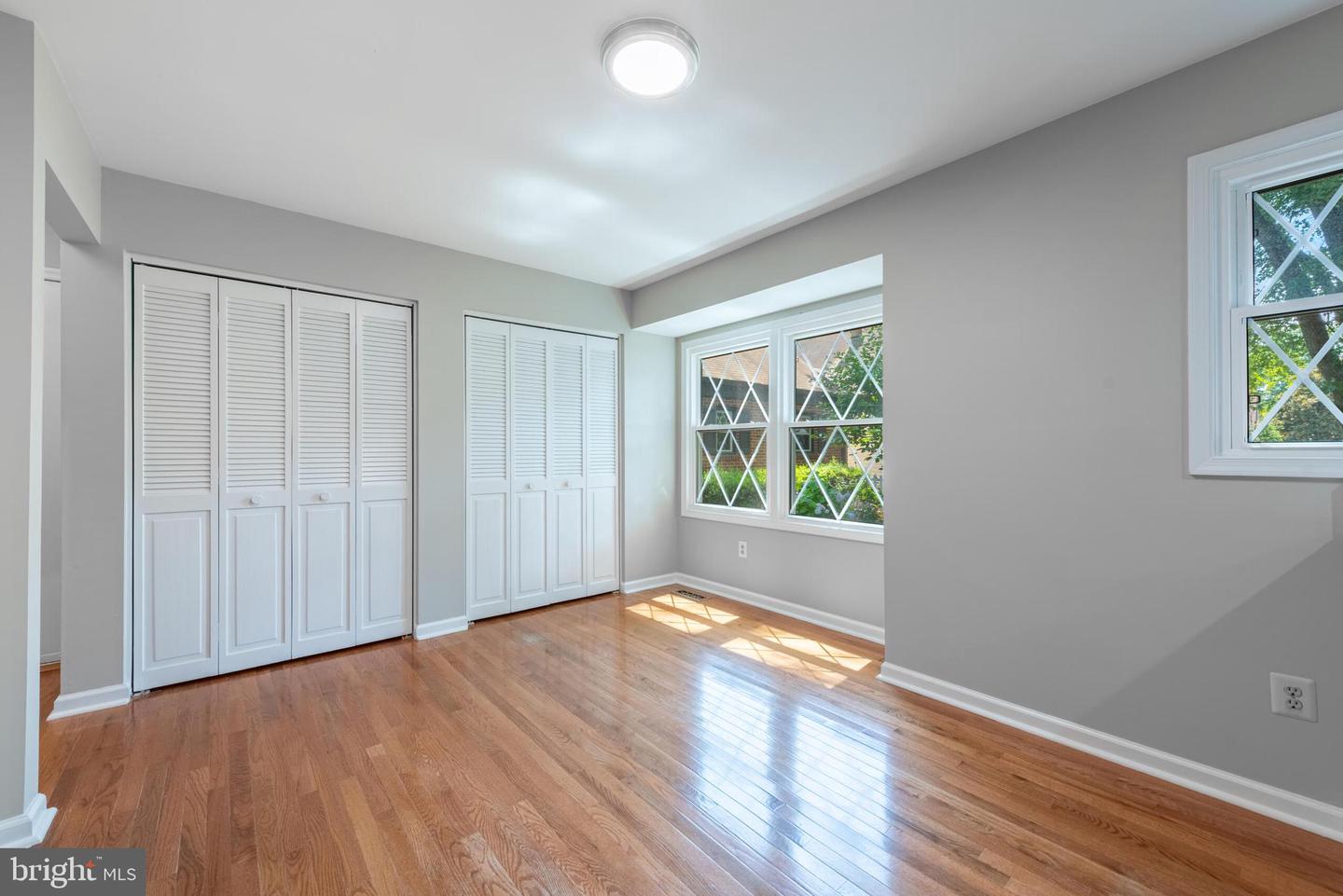 9807 Pebble Weigh Ct