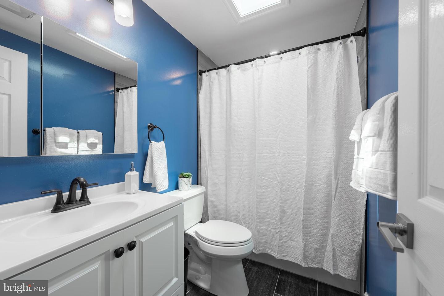 9807 Pebble Weigh Ct