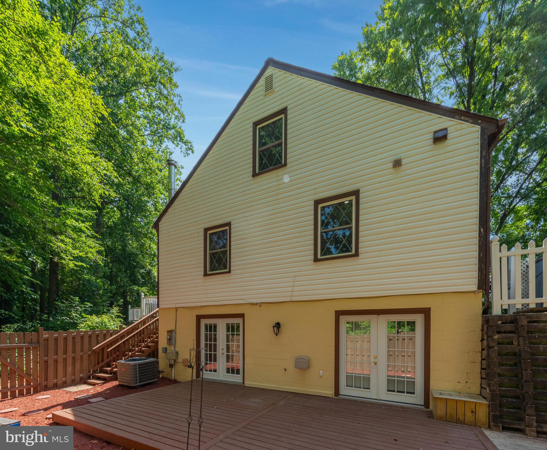 9807 Pebble Weigh Ct