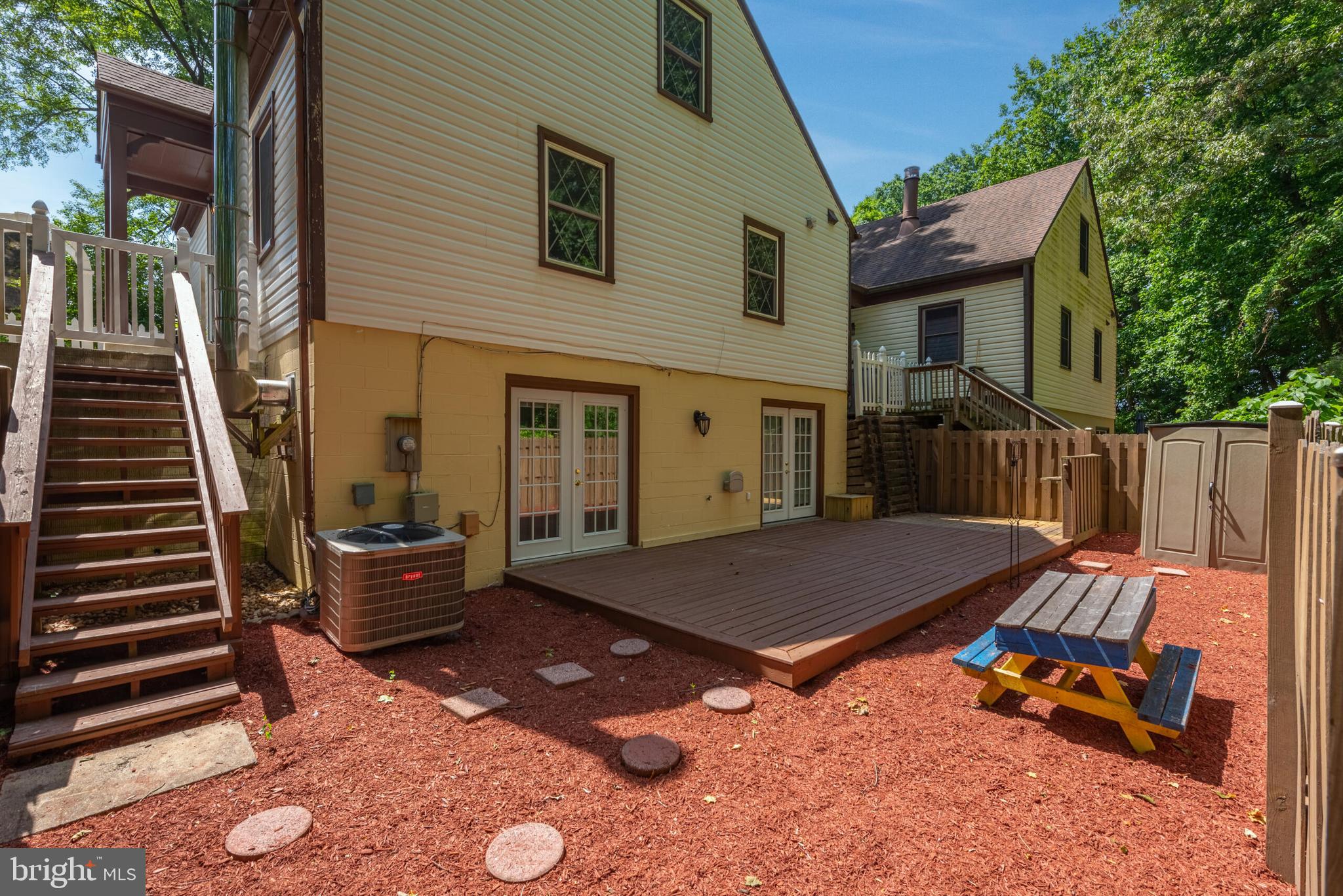 9807 Pebble Weigh Ct