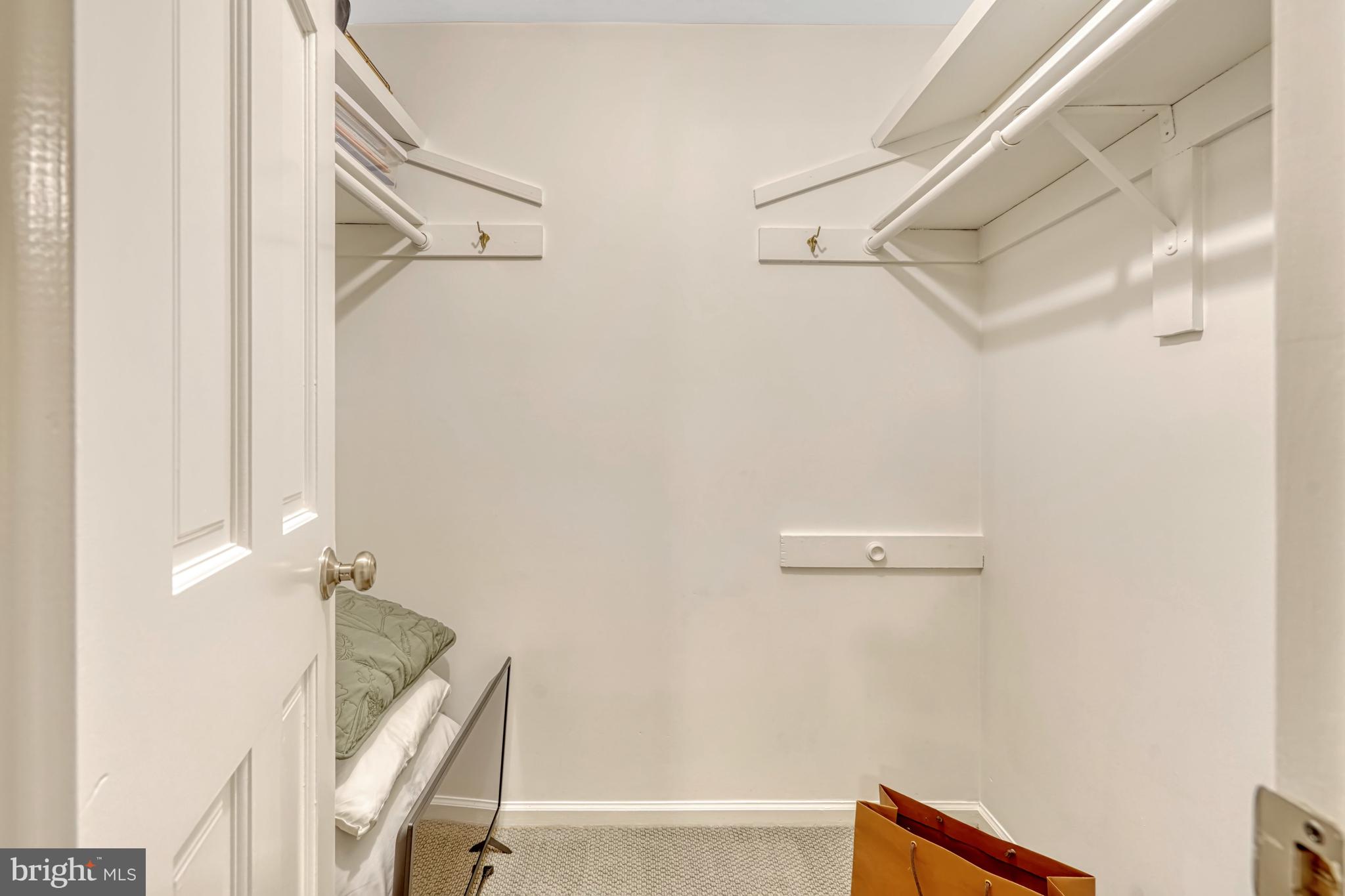 5917 New England Woods Dr