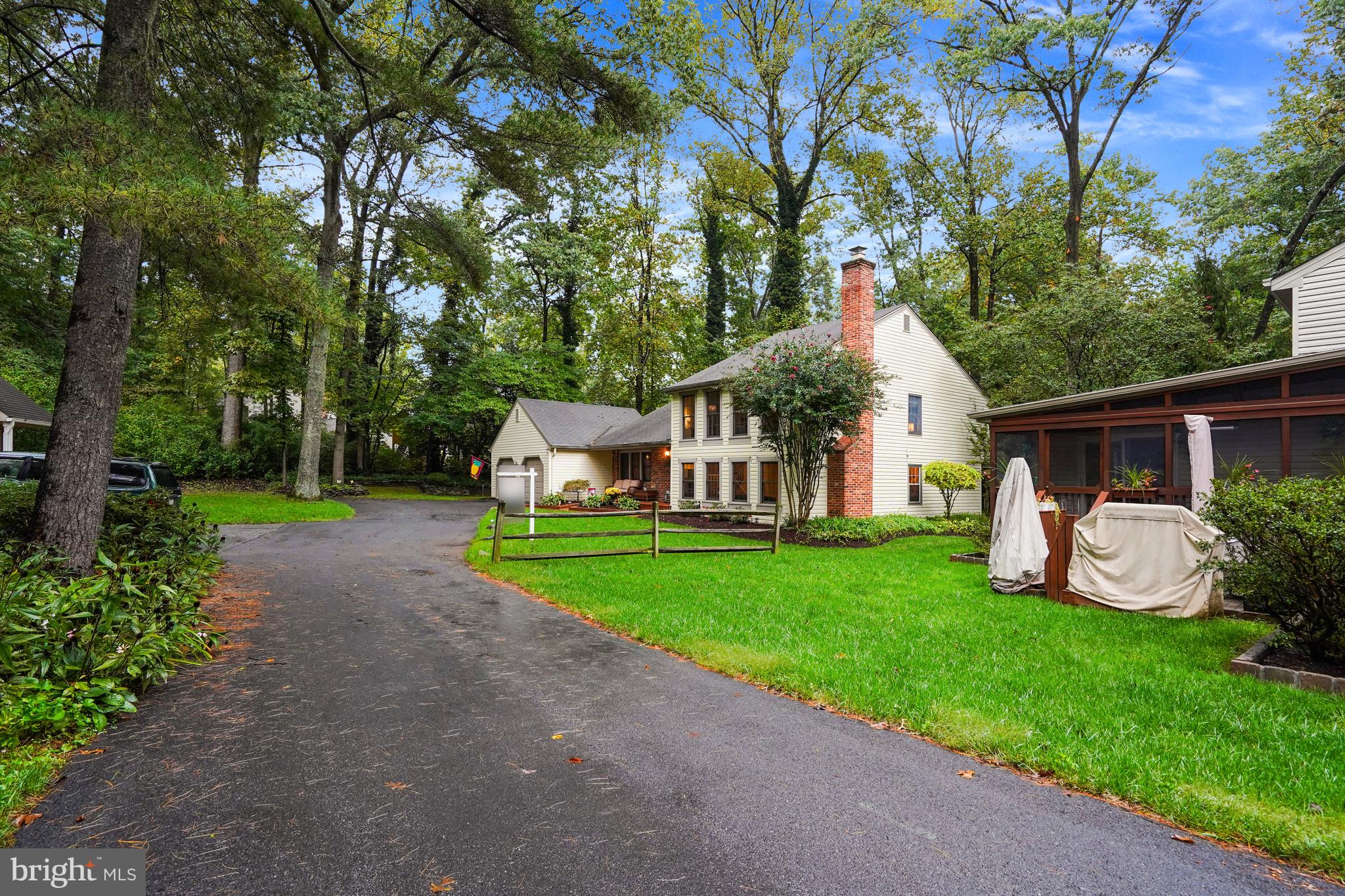 5917 New England Woods Dr