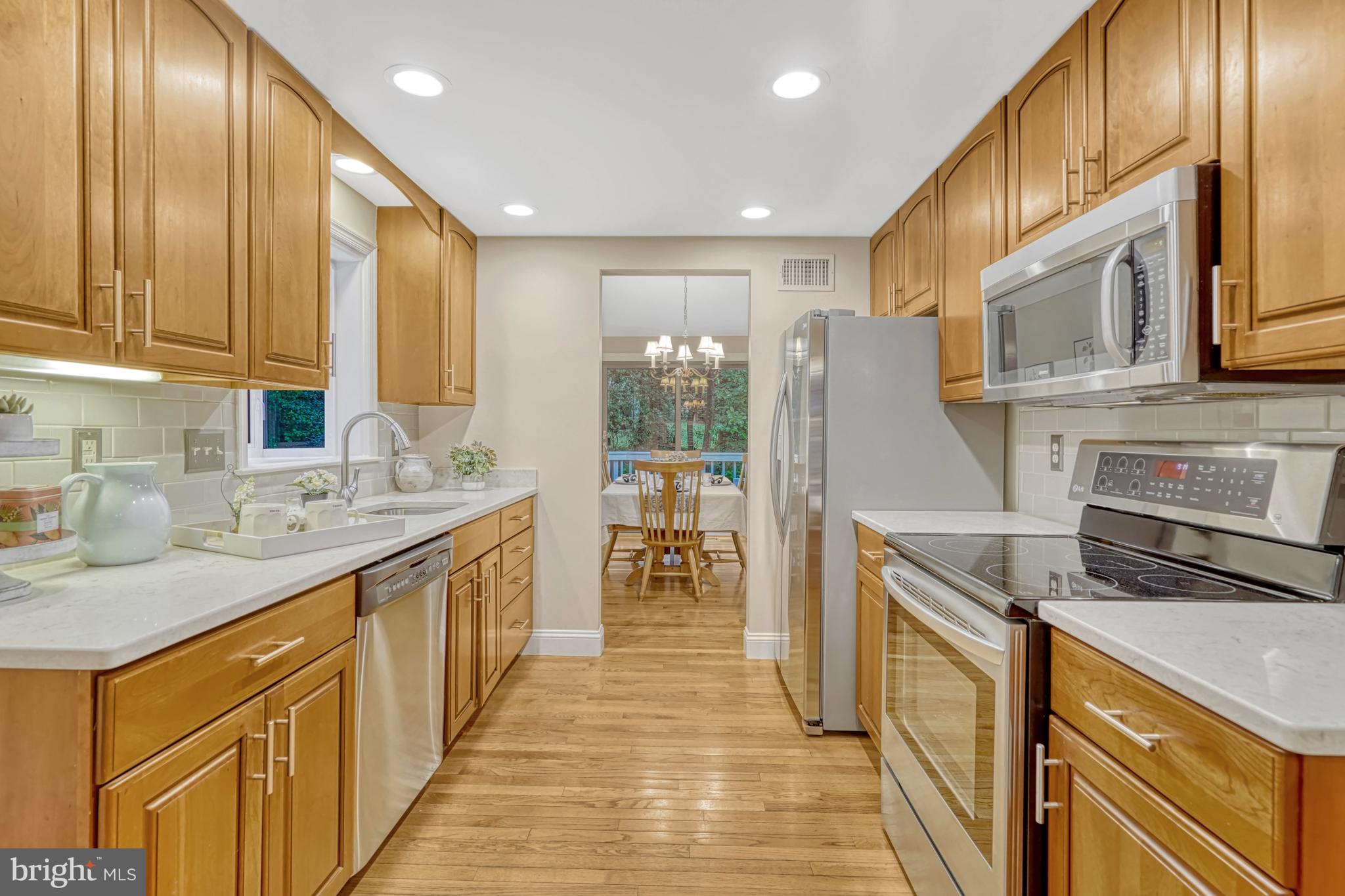 5917 New England Woods Dr