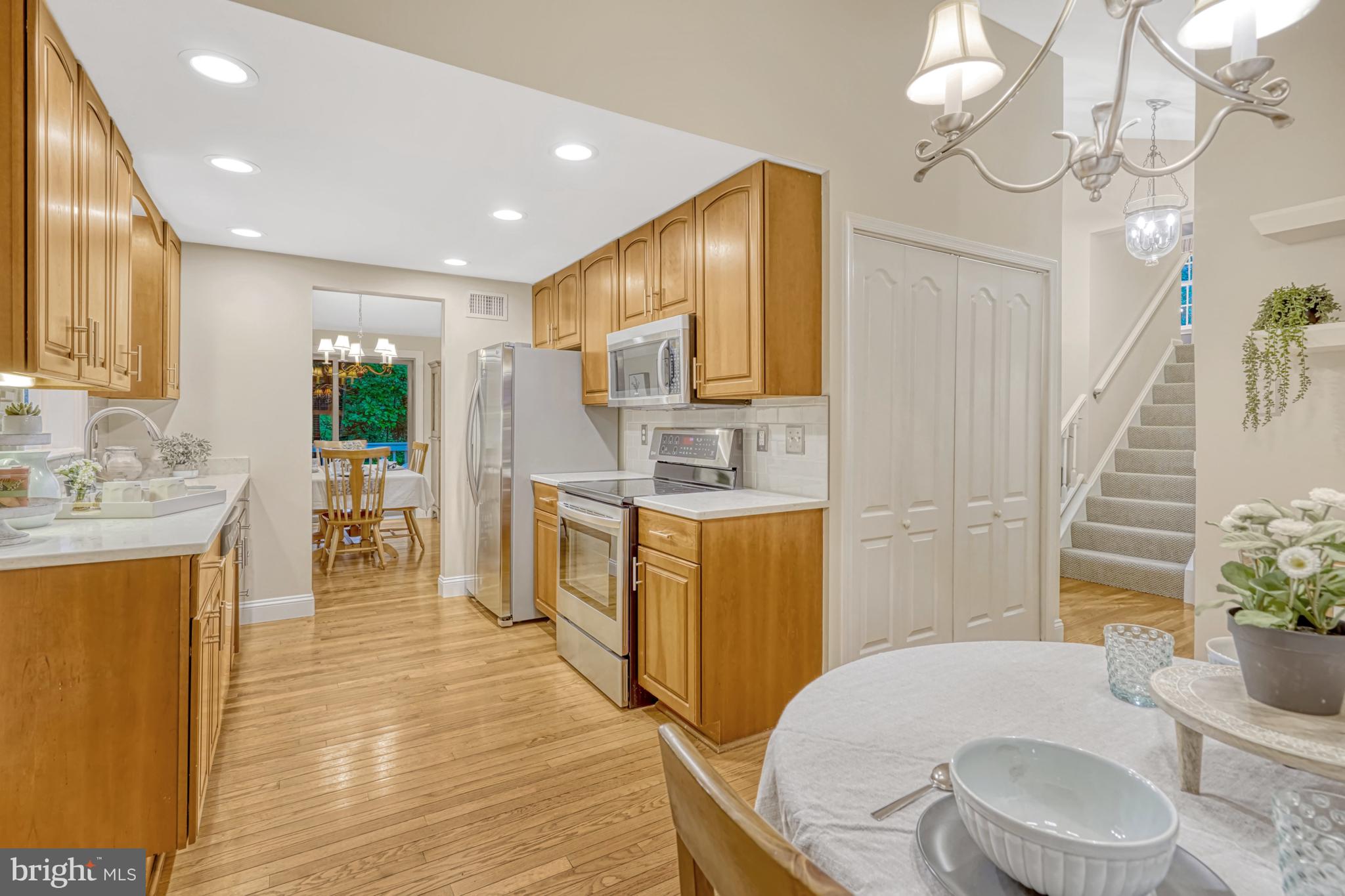 5917 New England Woods Dr