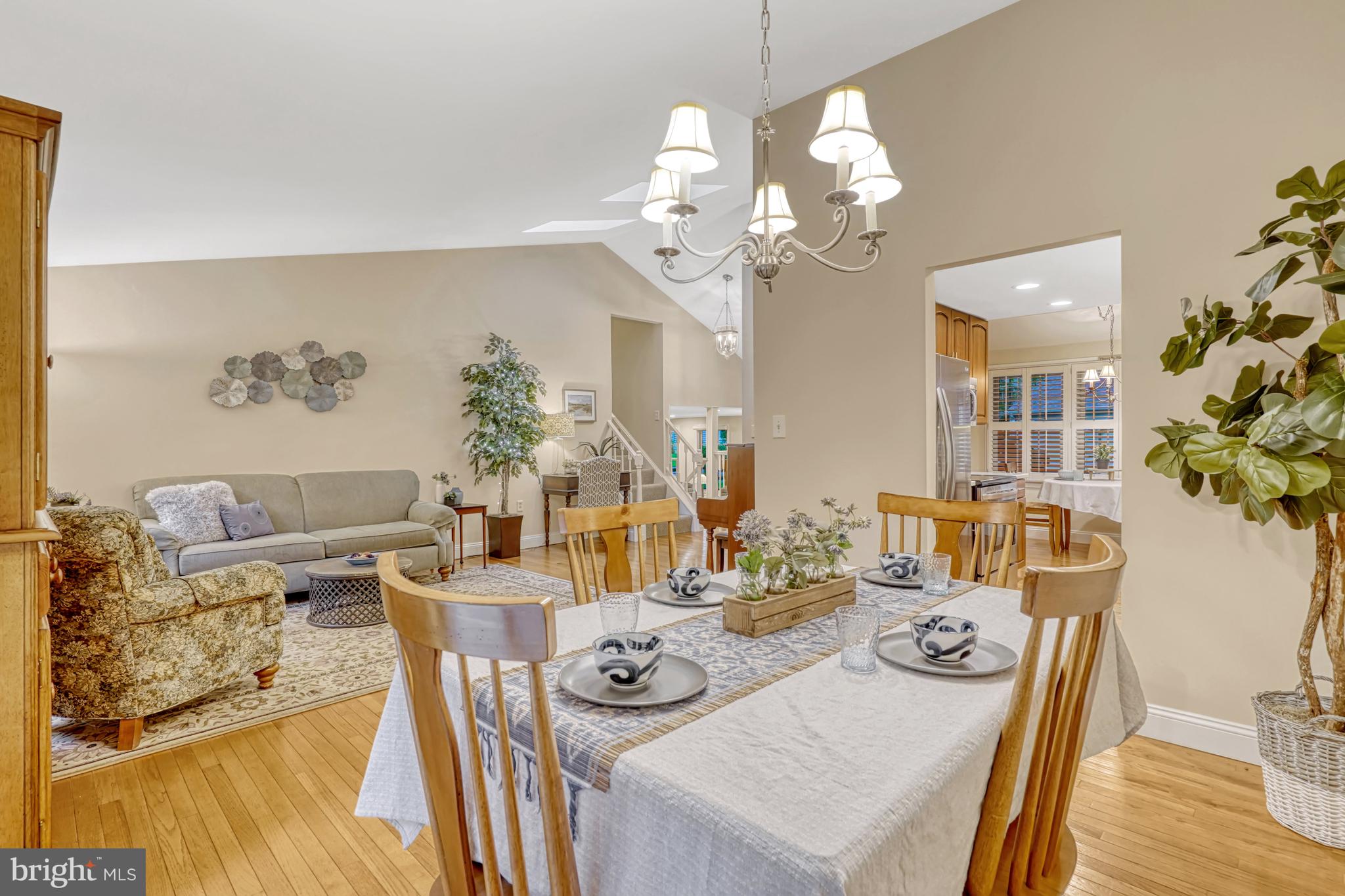 5917 New England Woods Dr