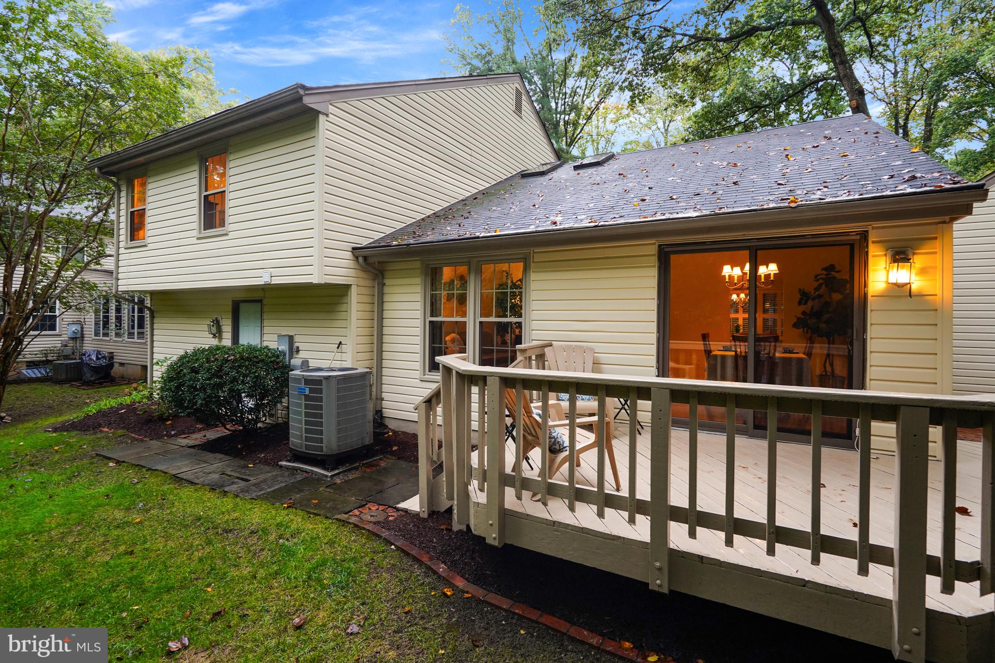 5917 New England Woods Dr