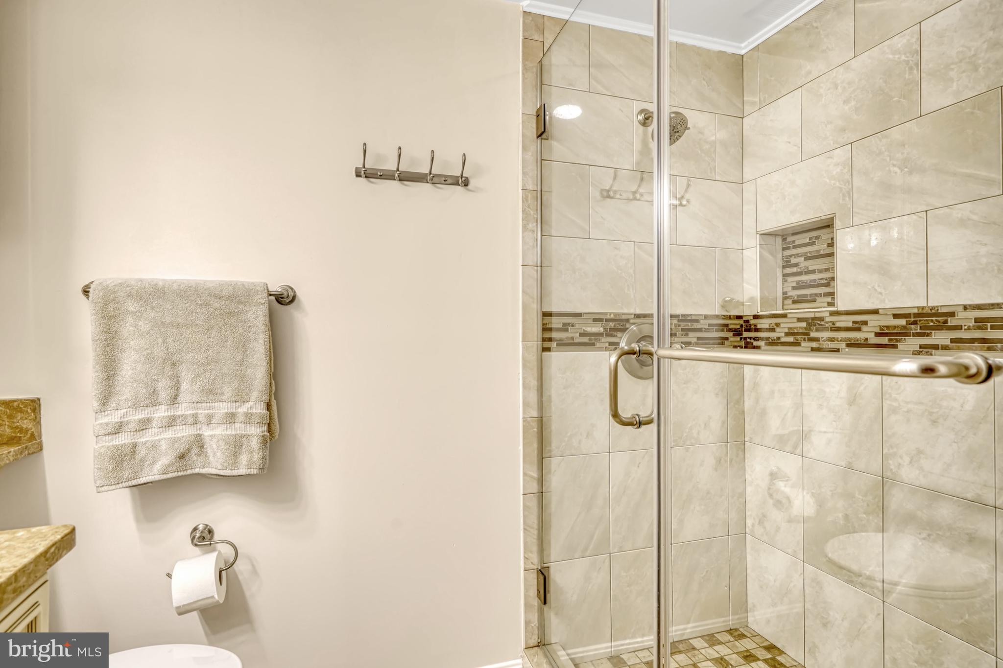 5917 New England Woods Dr