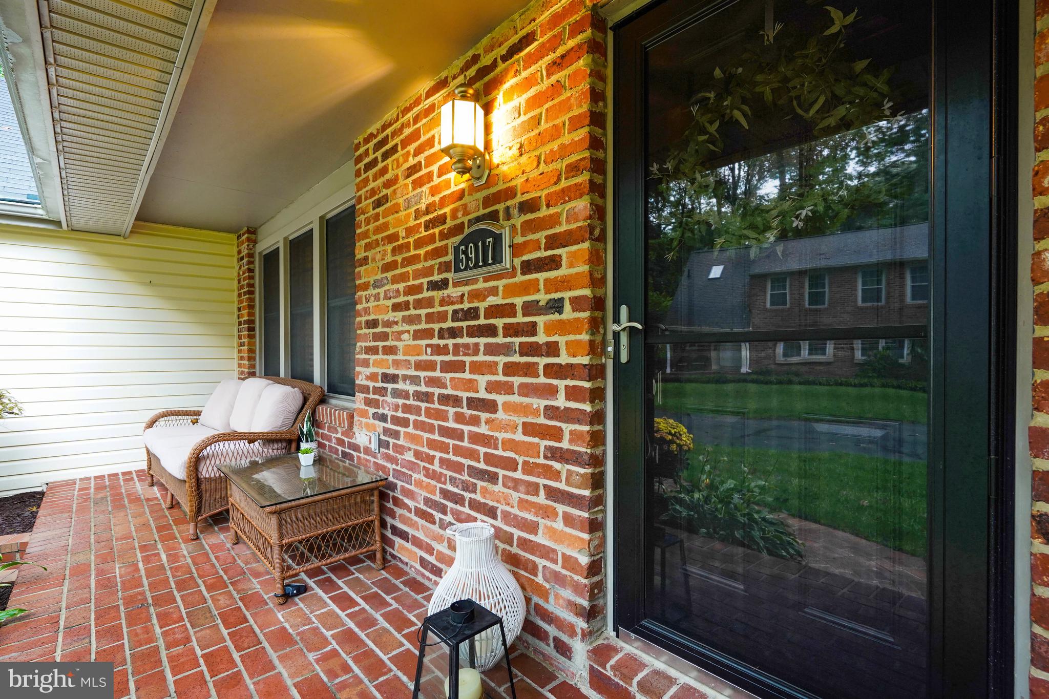 5917 New England Woods Dr