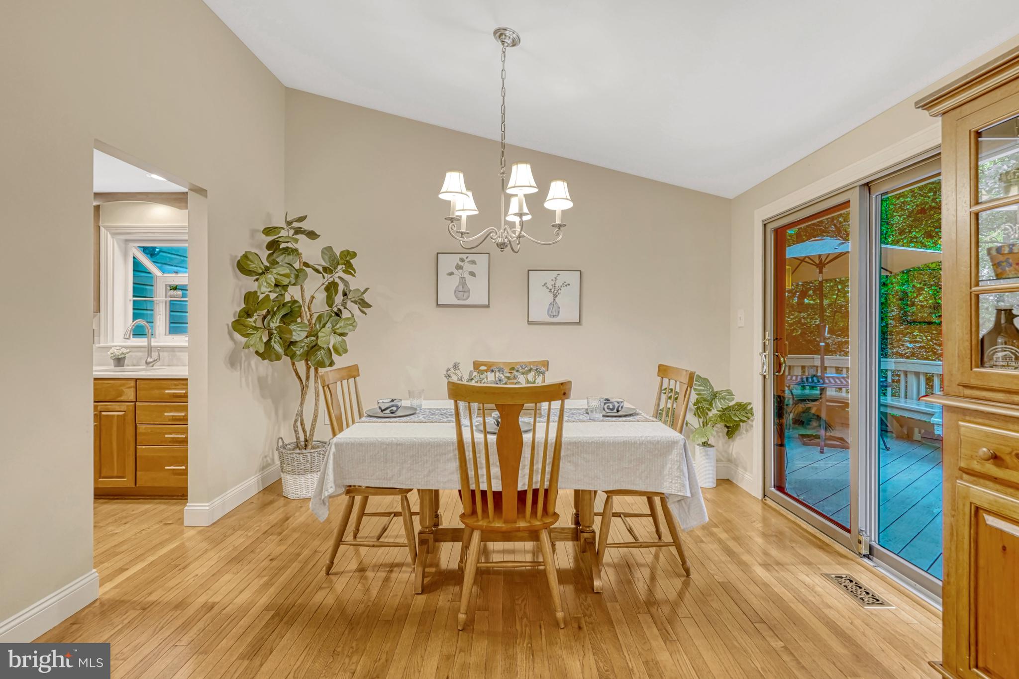 5917 New England Woods Dr