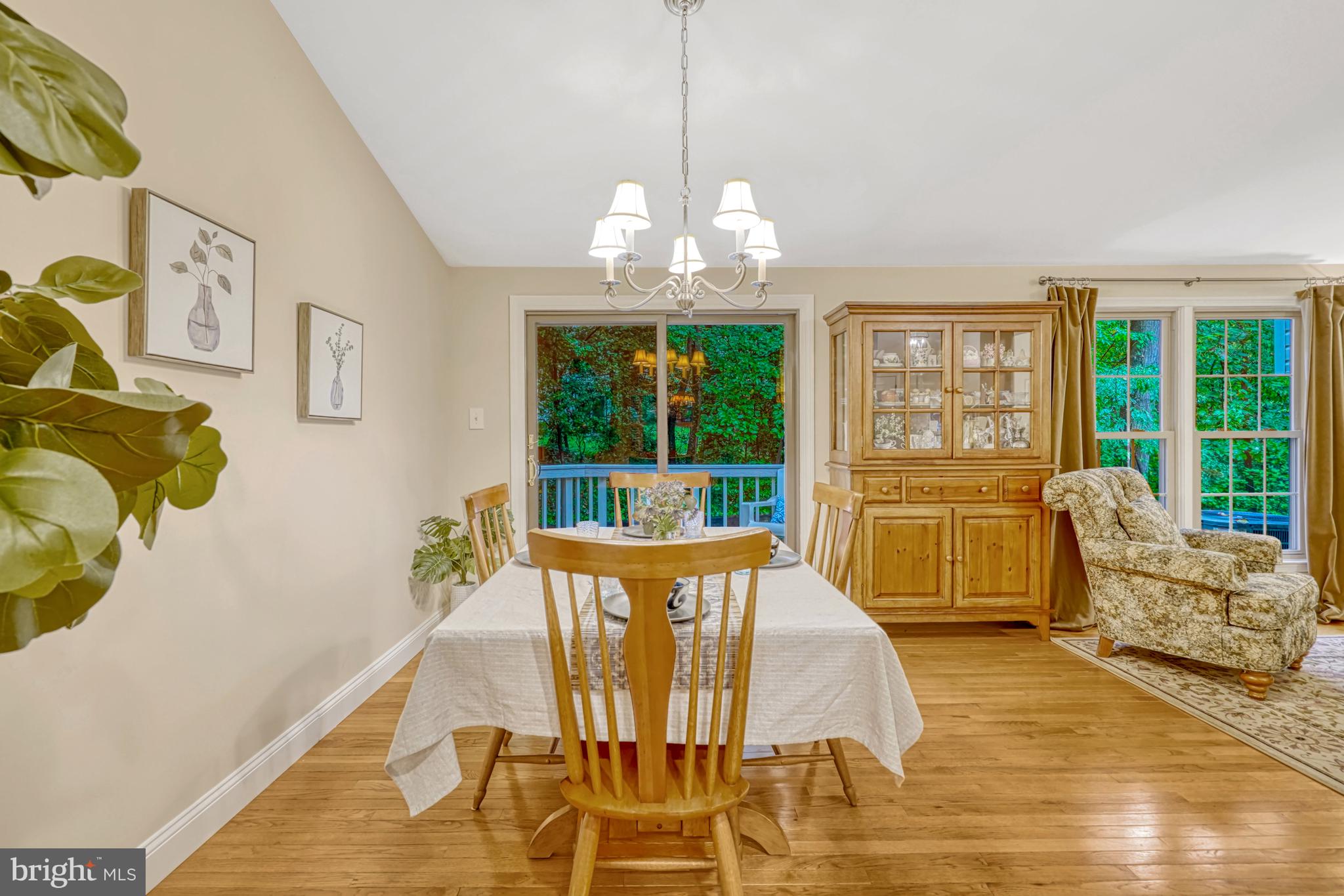 5917 New England Woods Dr