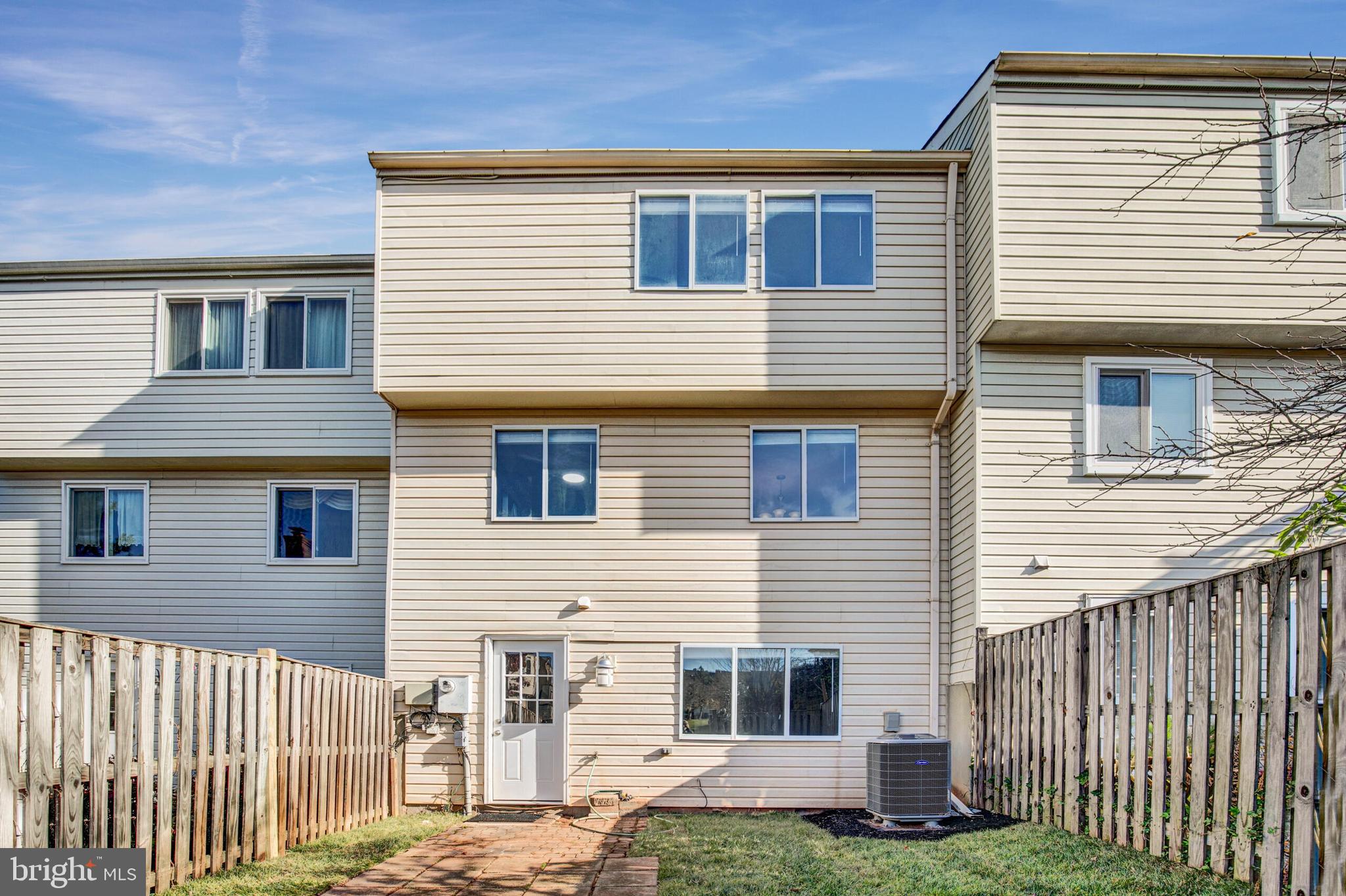 13227 Custom House Ct