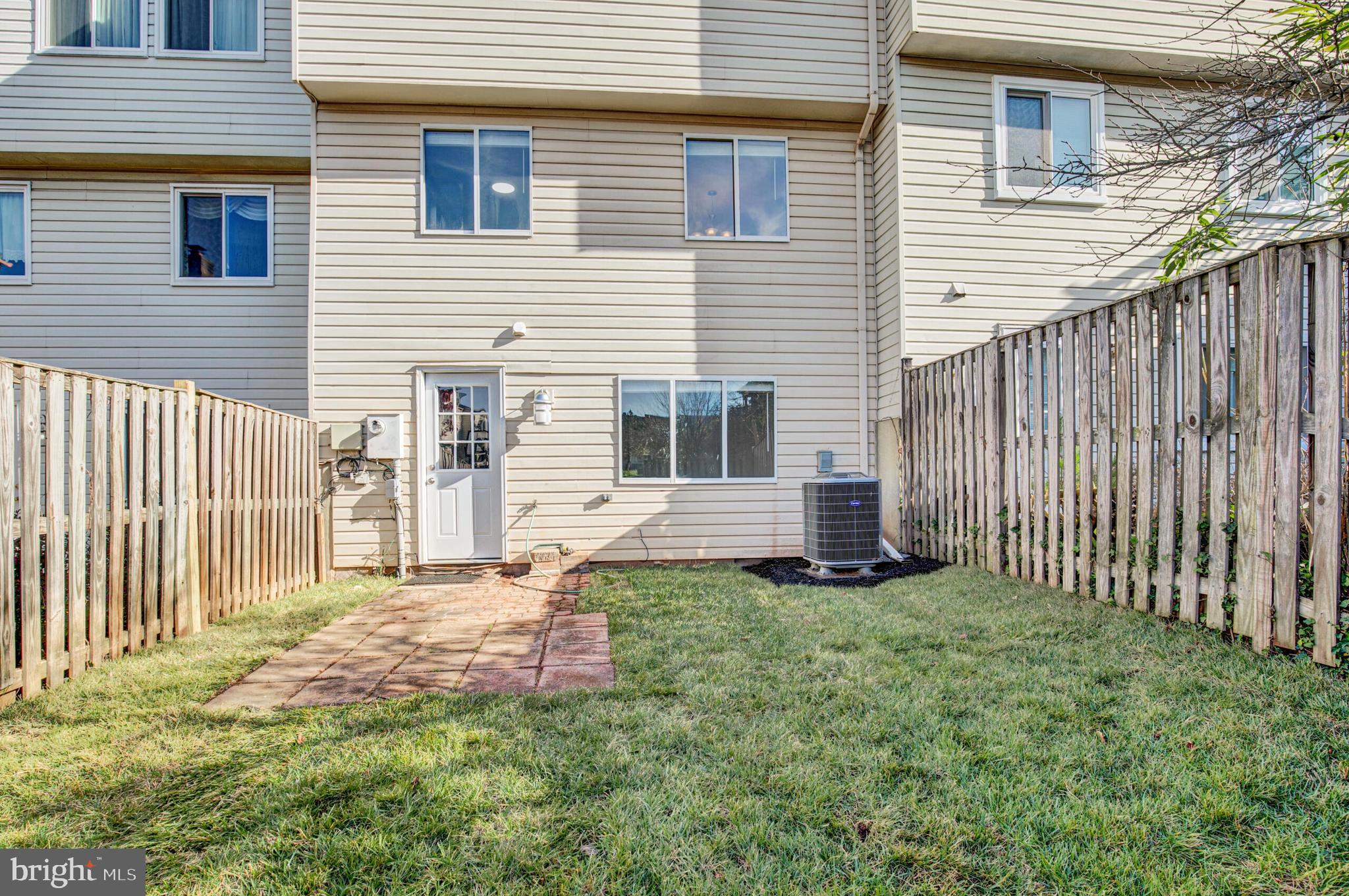 13227 Custom House Ct