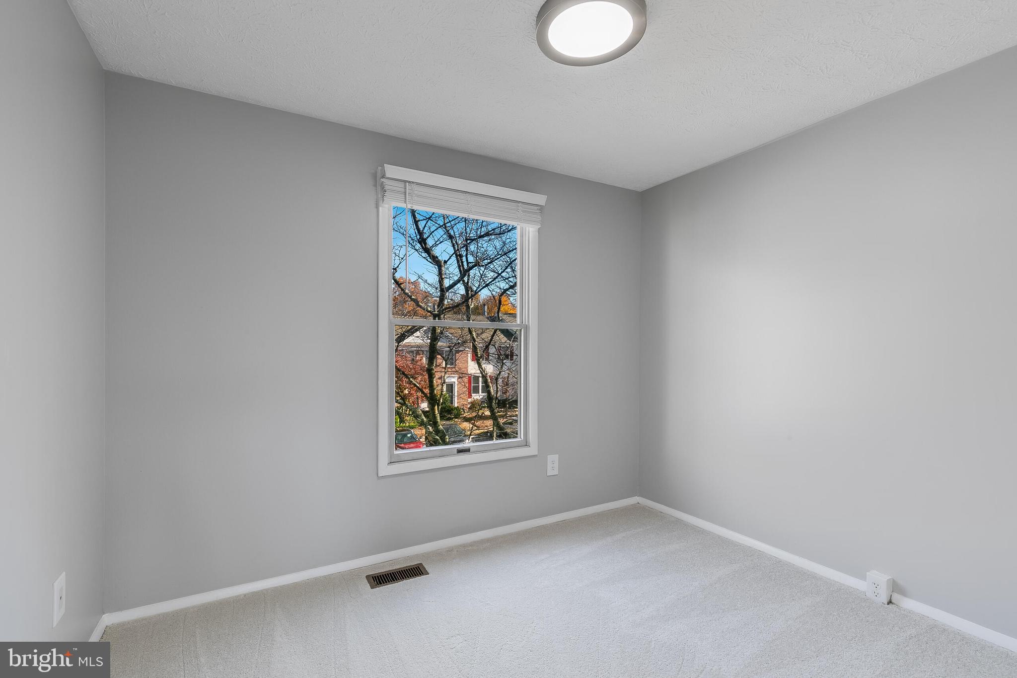 13227 Custom House Ct