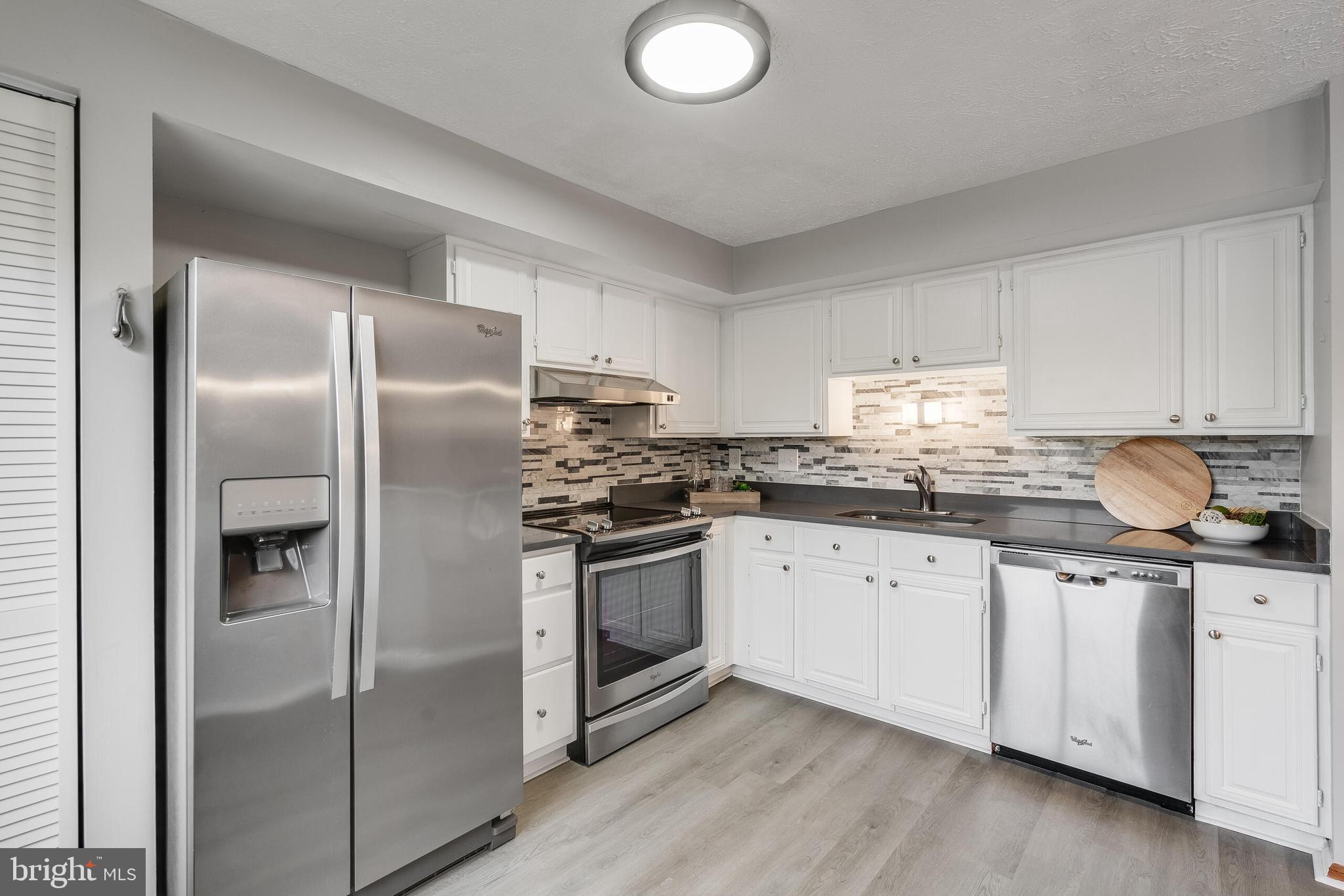 13227 Custom House Ct